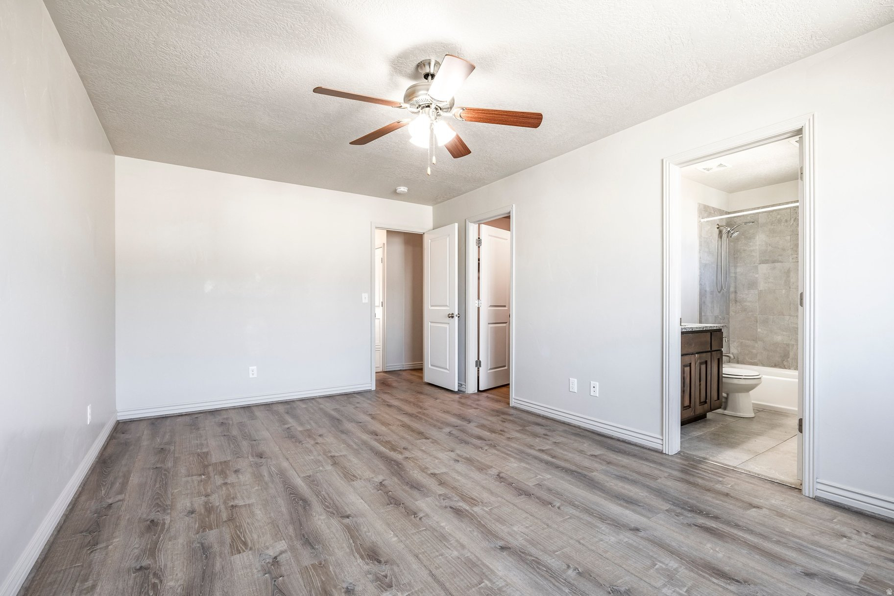 SANDY POINT TOWNHOME - Residential