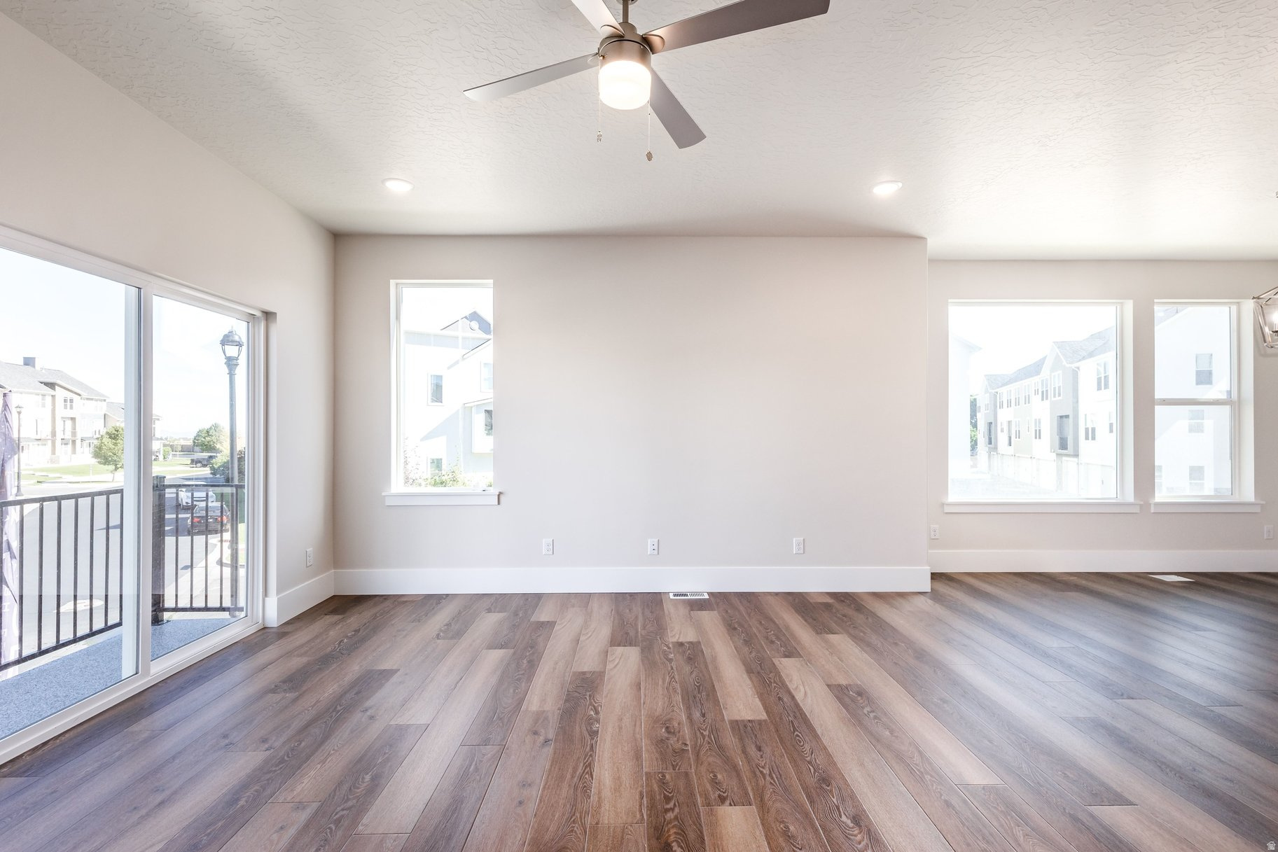 RIDGE - Residential