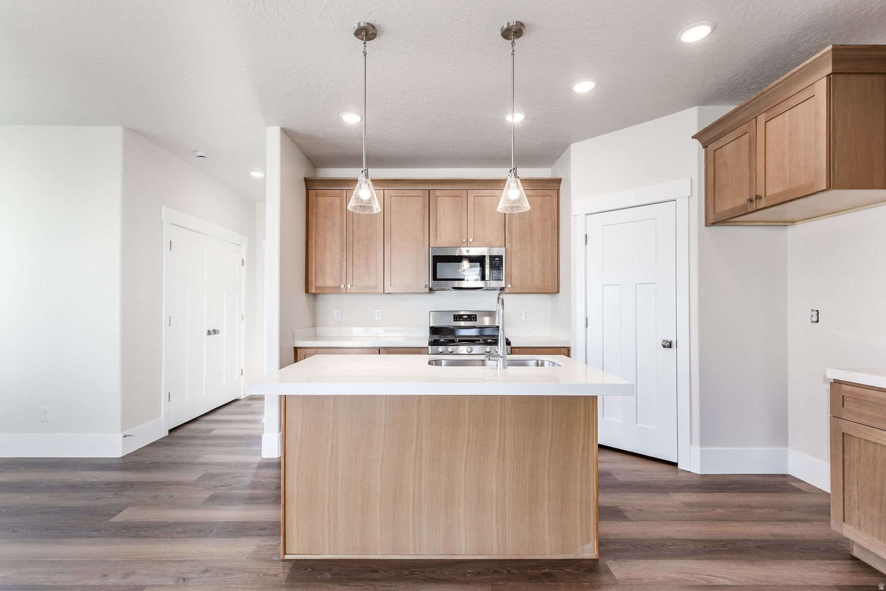 RIDGE - Residential