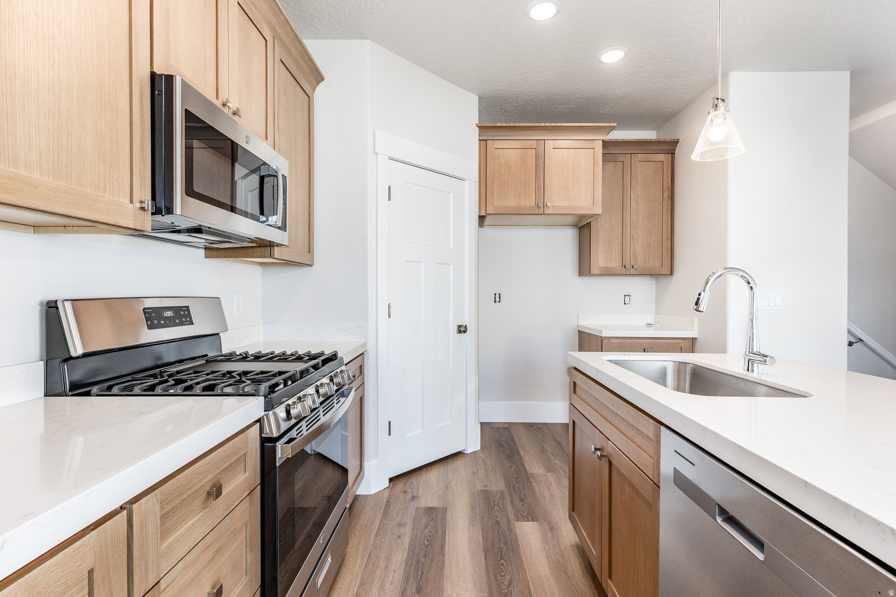 RIDGE - Residential