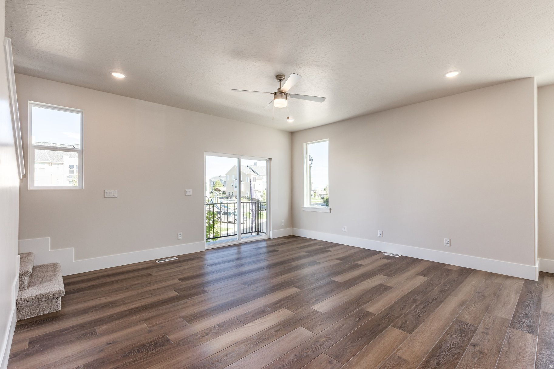 RIDGE - Residential