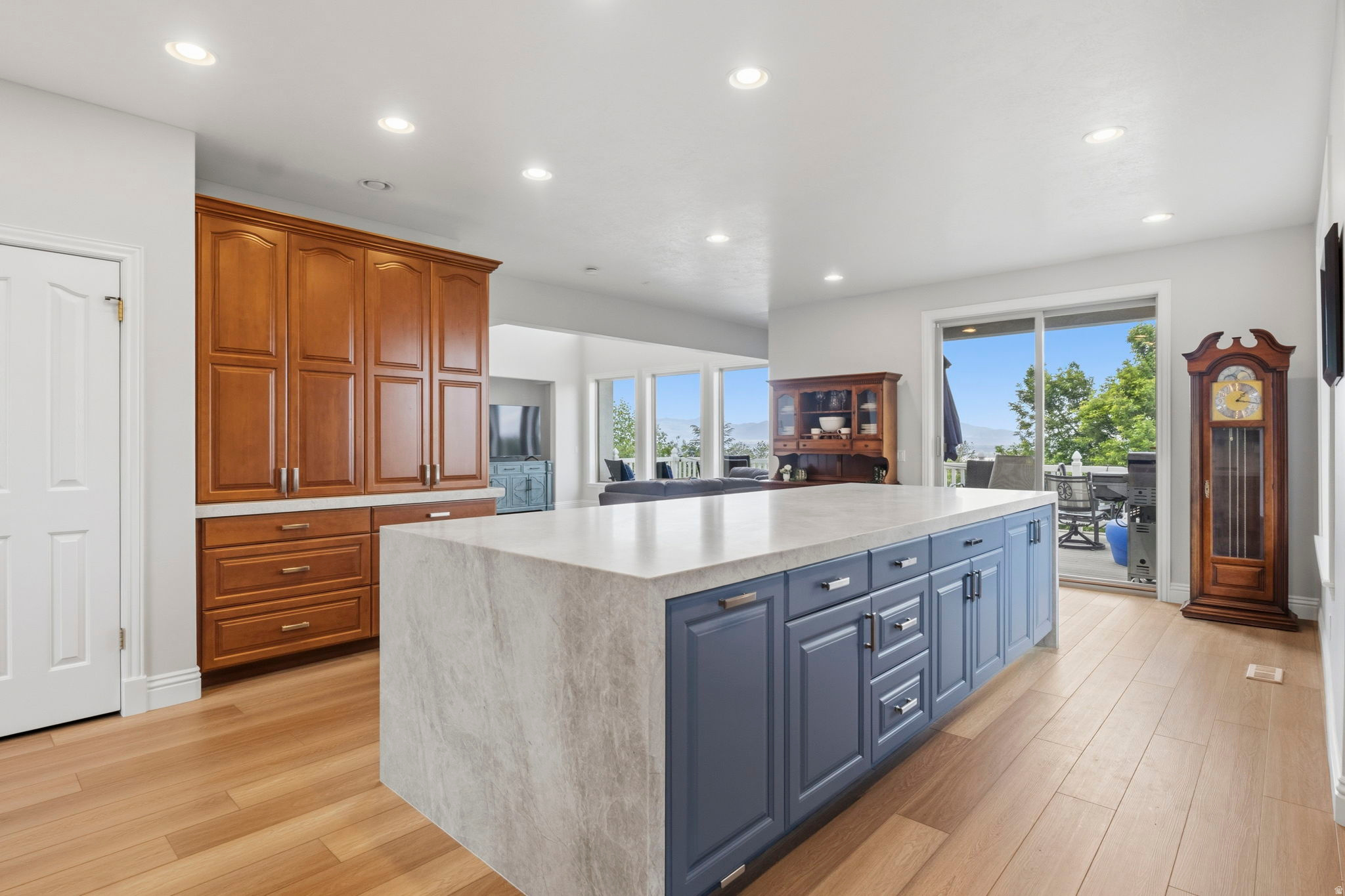 SOUTH MOUNTAIN - Residential