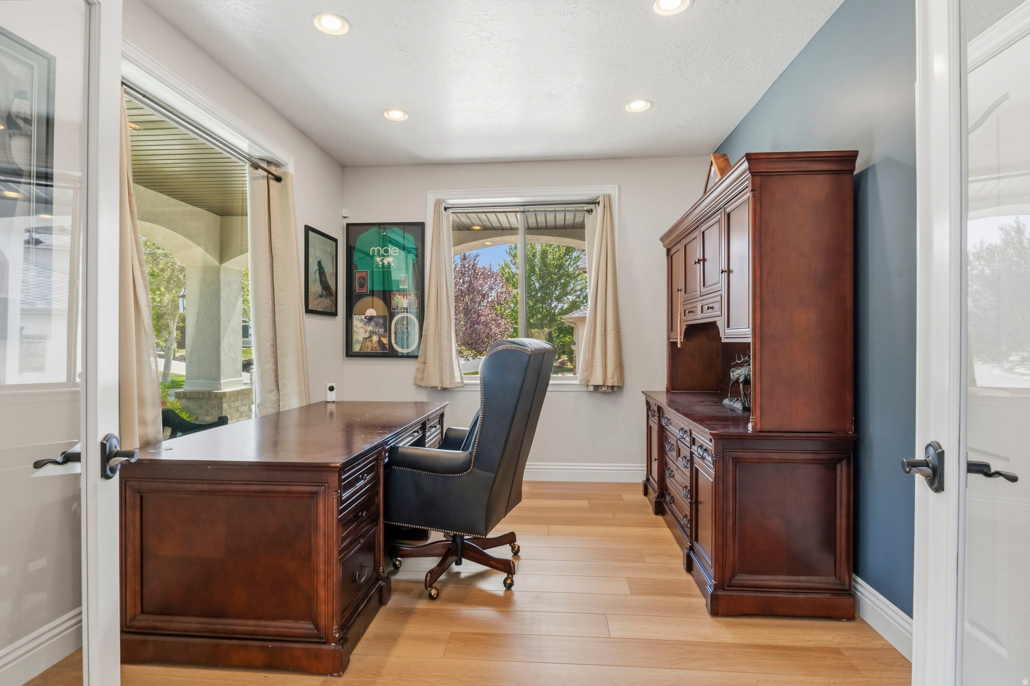 SOUTH MOUNTAIN - Residential