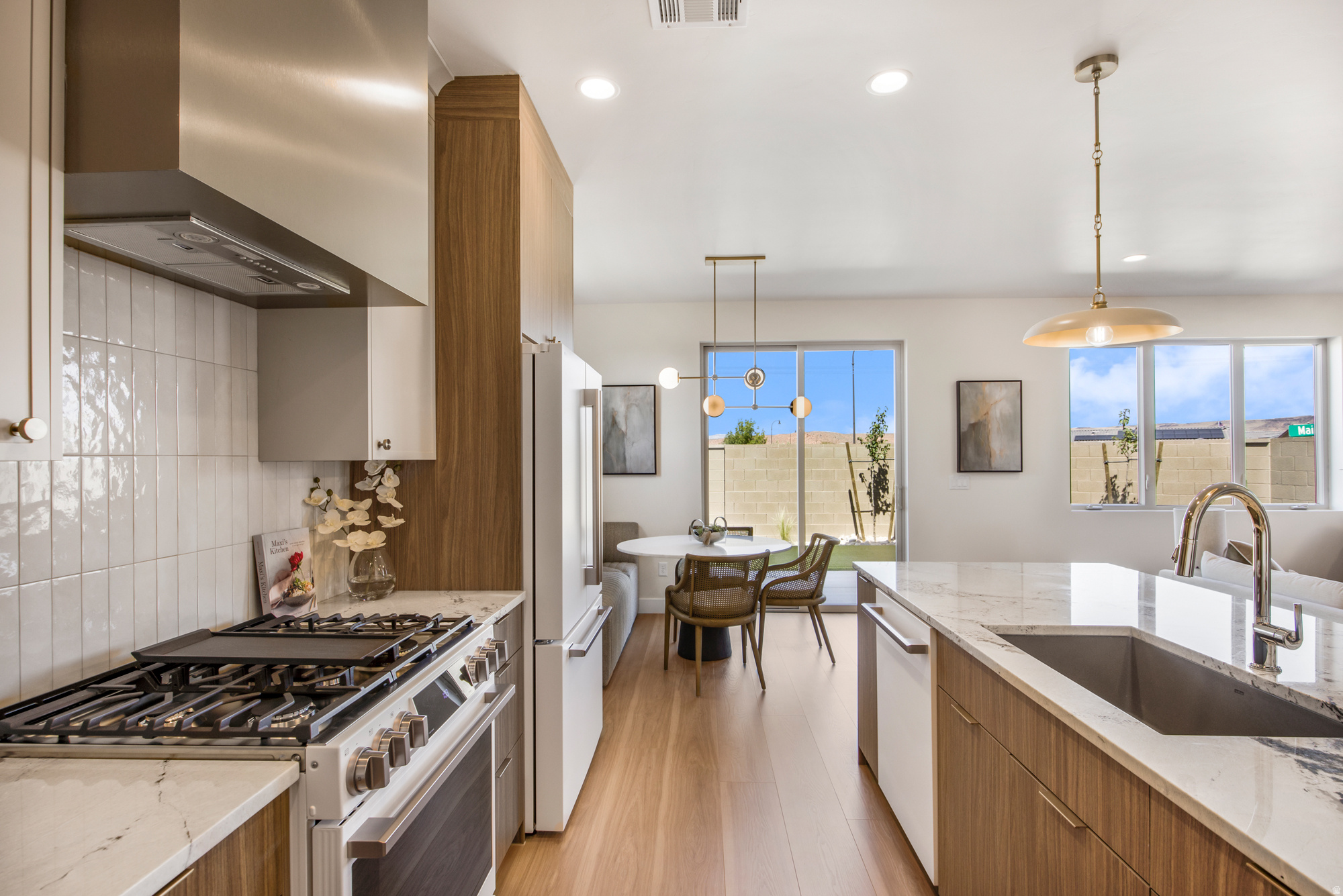 MANGATA TOWNHOME - Residential