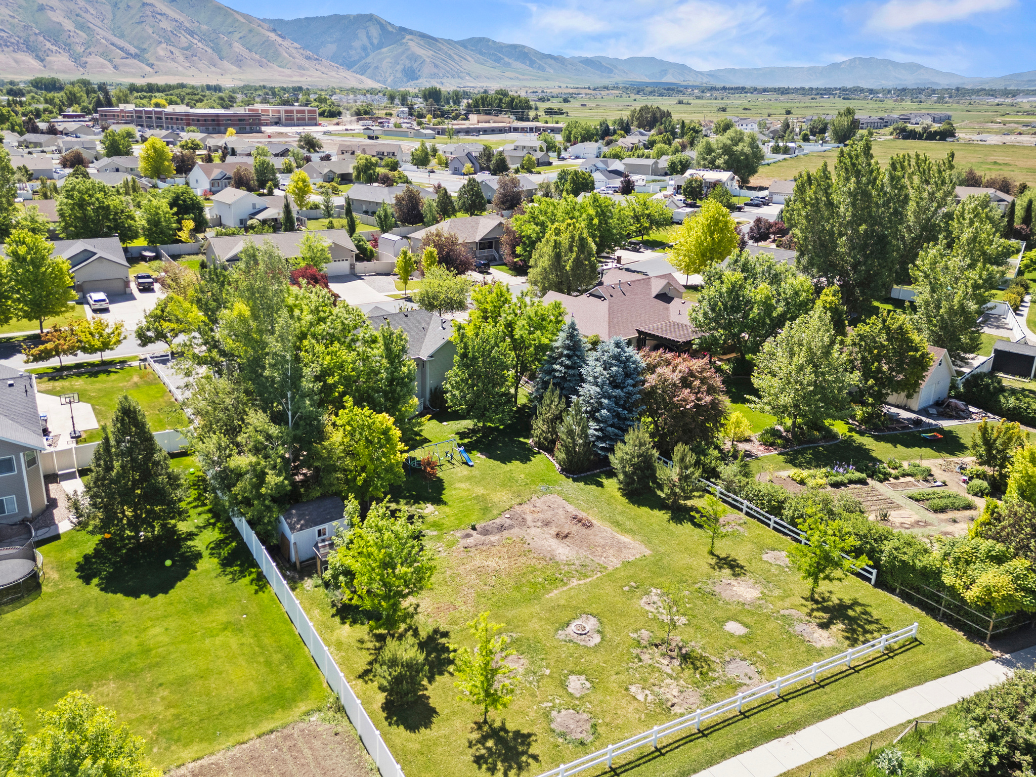 NIBLEY GARDEN ESTATES PH 5 - Residential