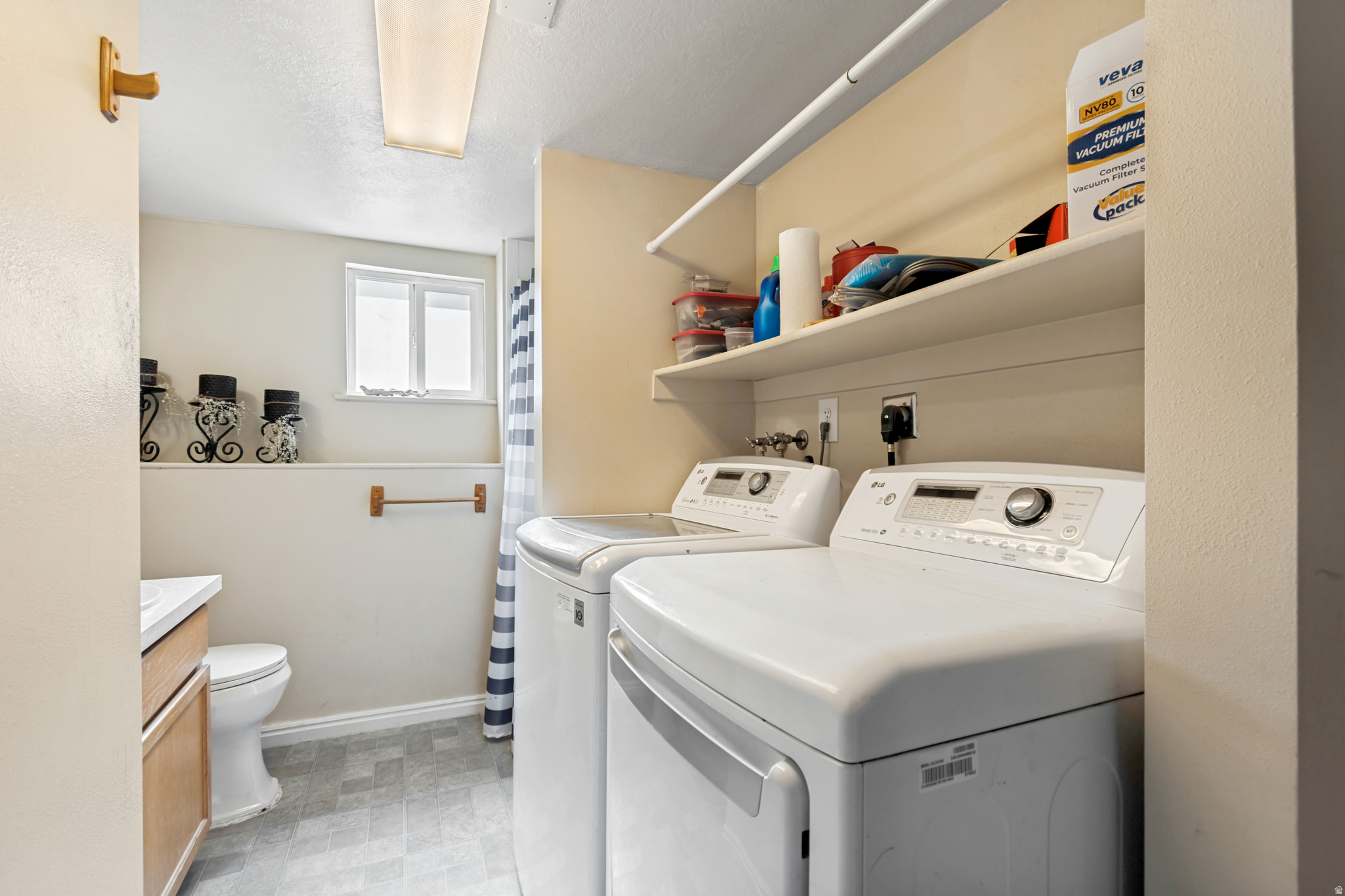 OAKVIEW ESTATES - Residential