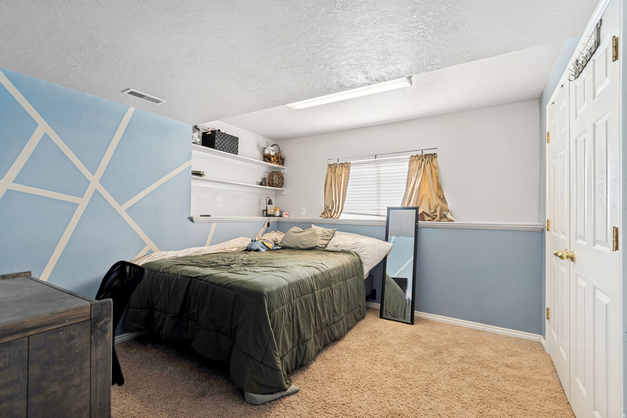 OAKVIEW ESTATES - Residential