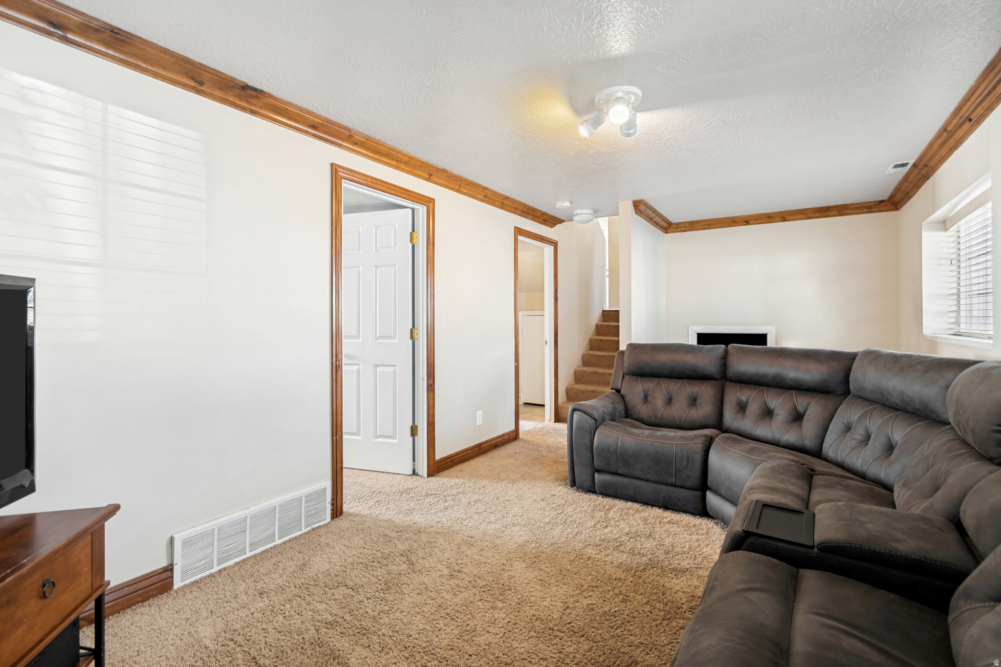 OAKVIEW ESTATES - Residential