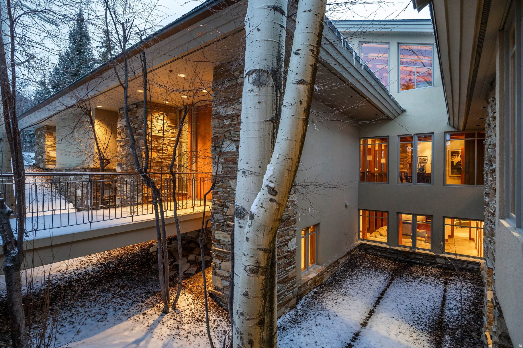 ASPEN SPRINGS RANCH - Residential