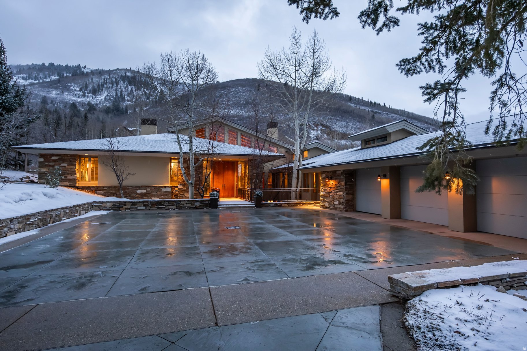 ASPEN SPRINGS RANCH - Residential