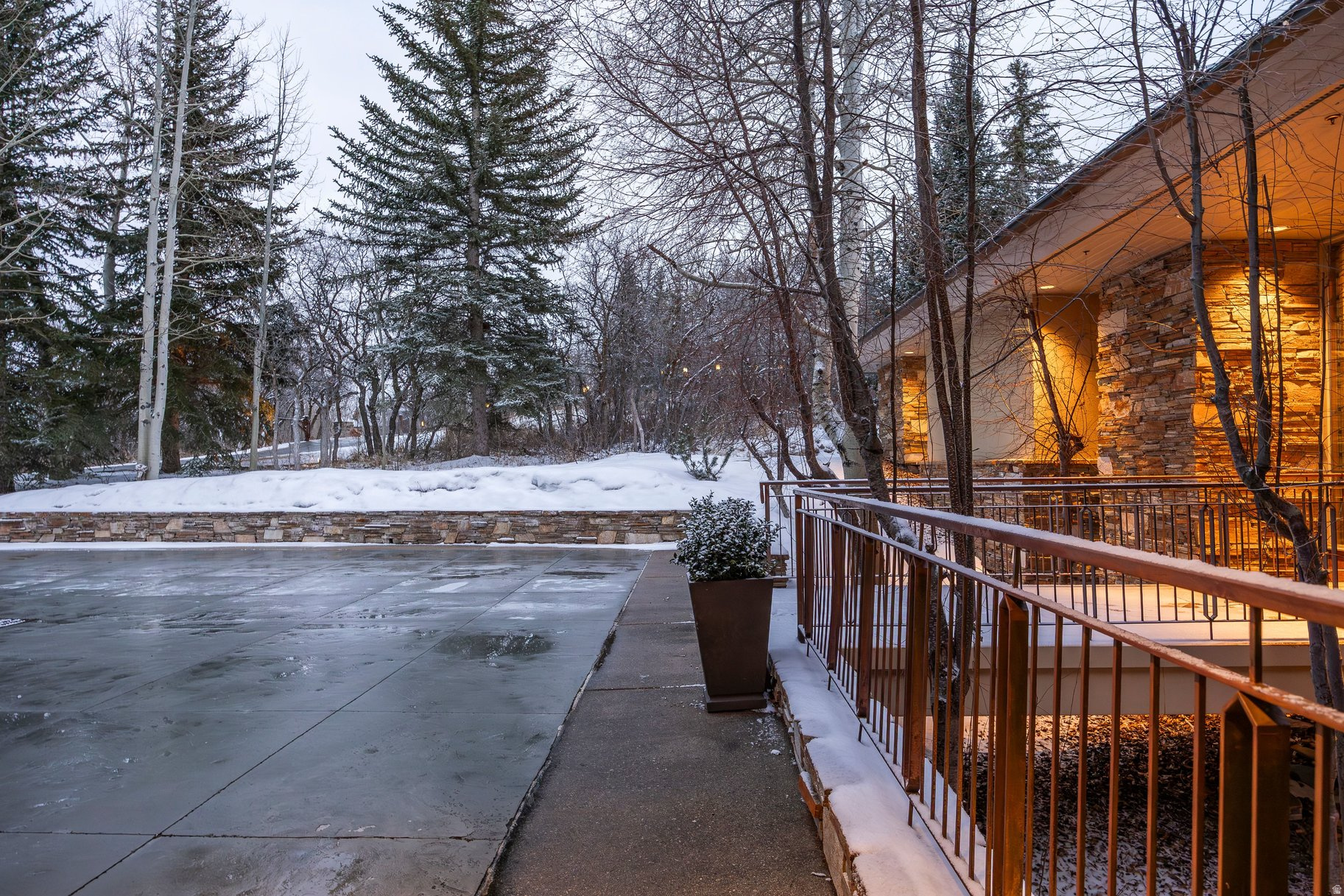 ASPEN SPRINGS RANCH - Residential