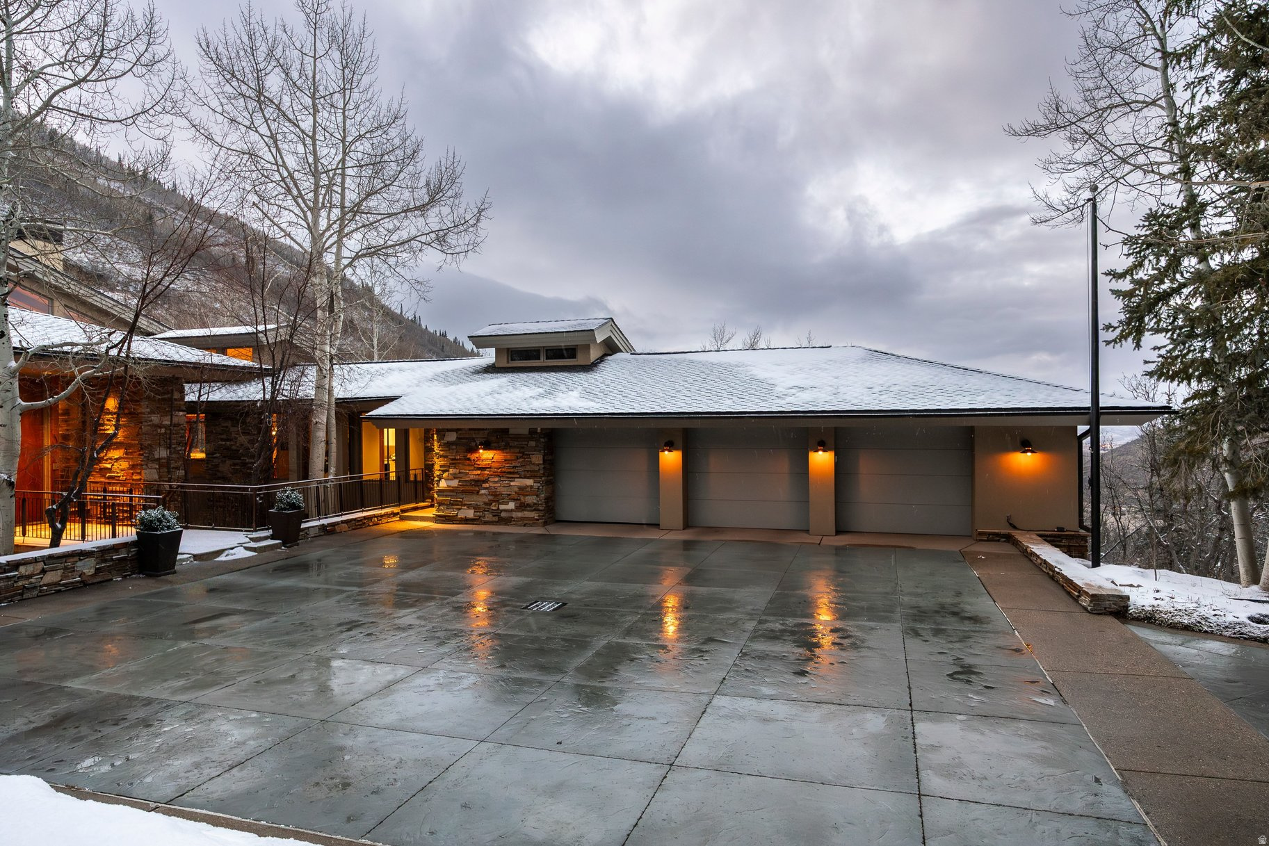 ASPEN SPRINGS RANCH - Residential