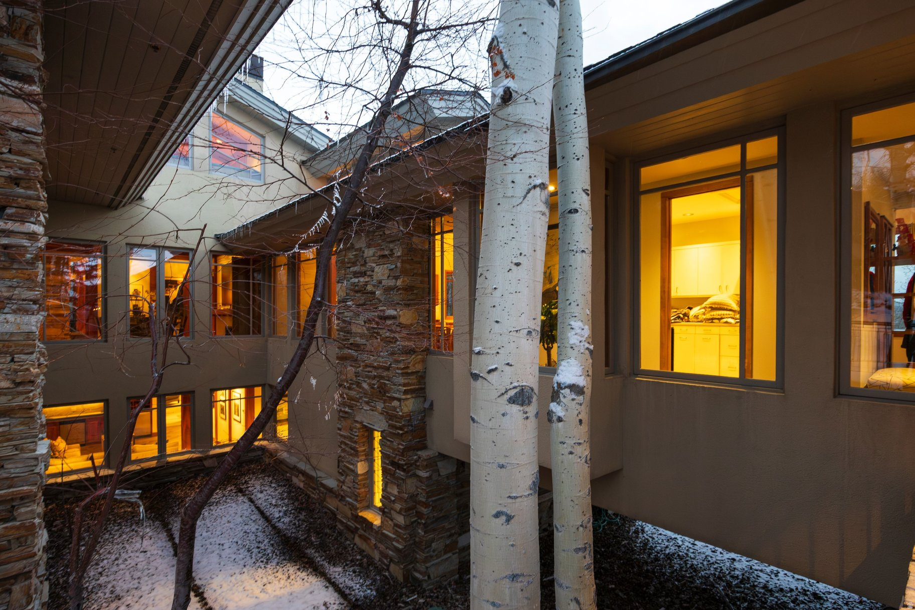 ASPEN SPRINGS RANCH - Residential