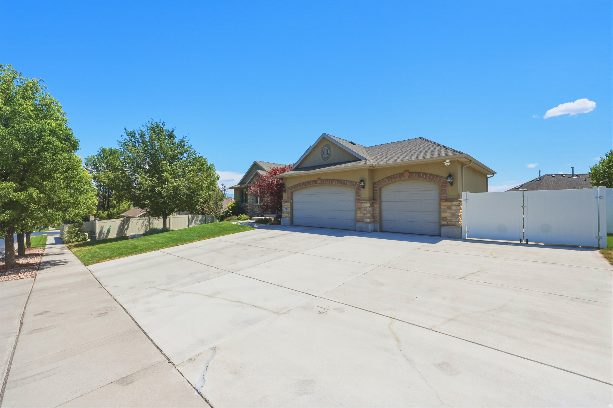 BLOOMFIELD HEIGHTS PHASE 2 - Residential