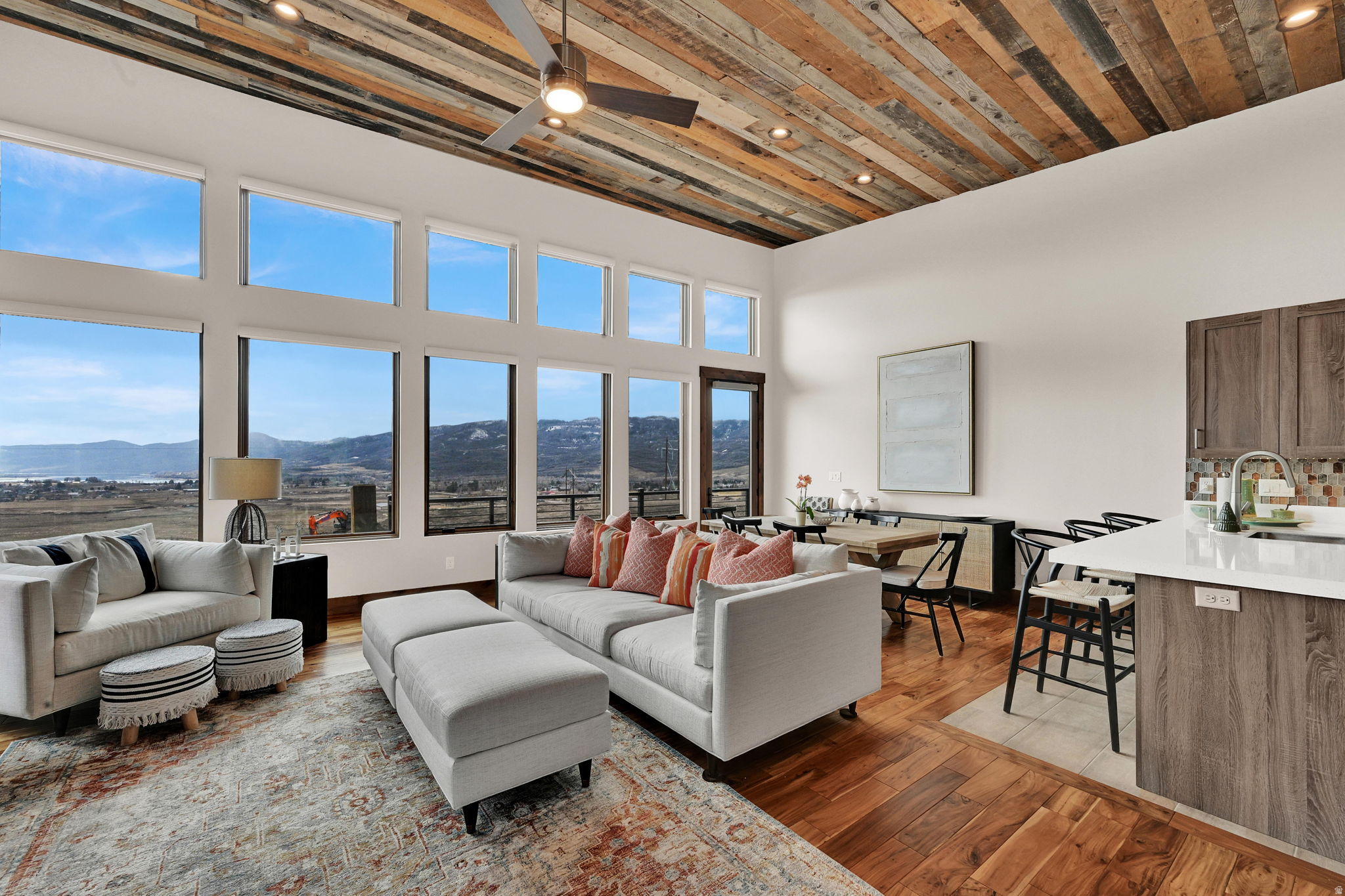 THE RIDGE TOWNHOMES - Residential