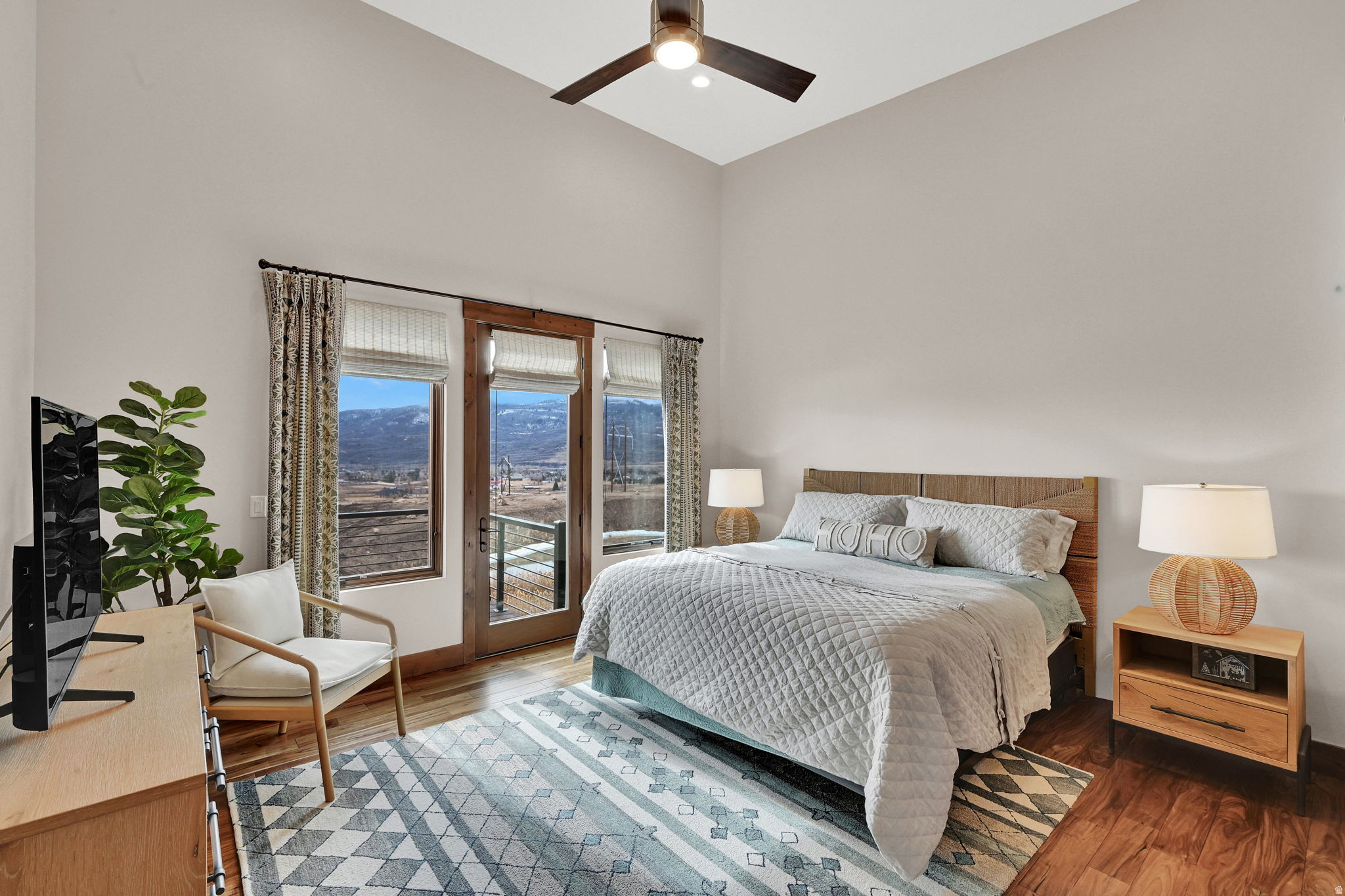 THE RIDGE TOWNHOMES - Residential