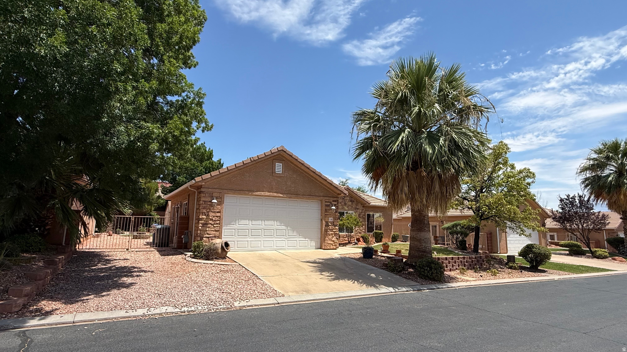 EMERALD RIDGE - Residential