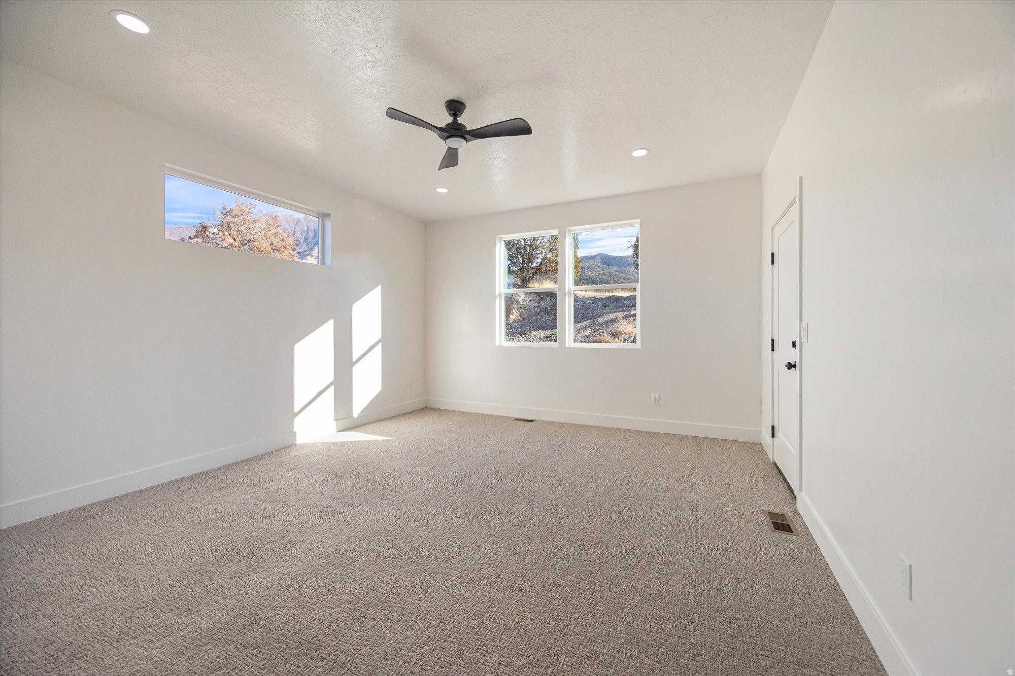 WINN RIDGE - Residential