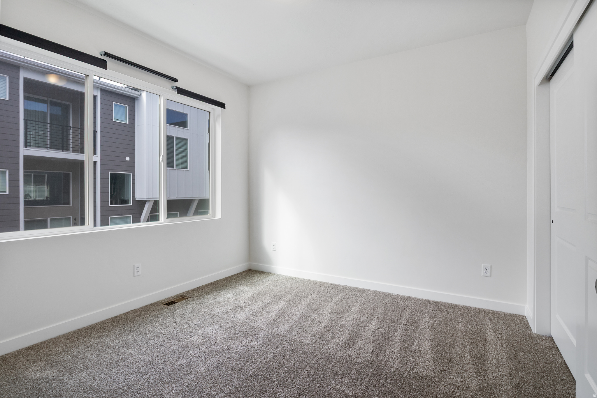 MEADOWBROOK - Residential
