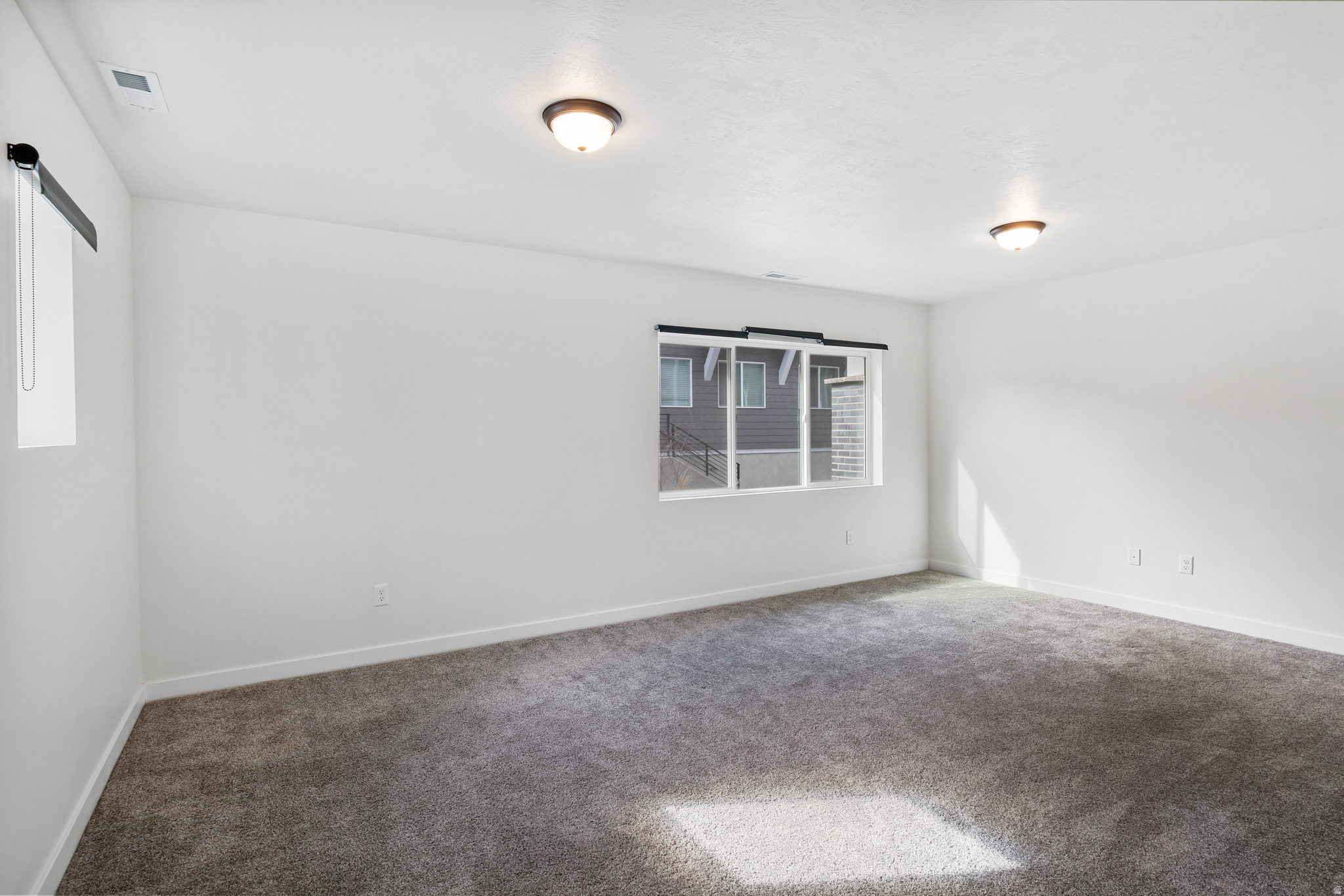 MEADOWBROOK - Residential