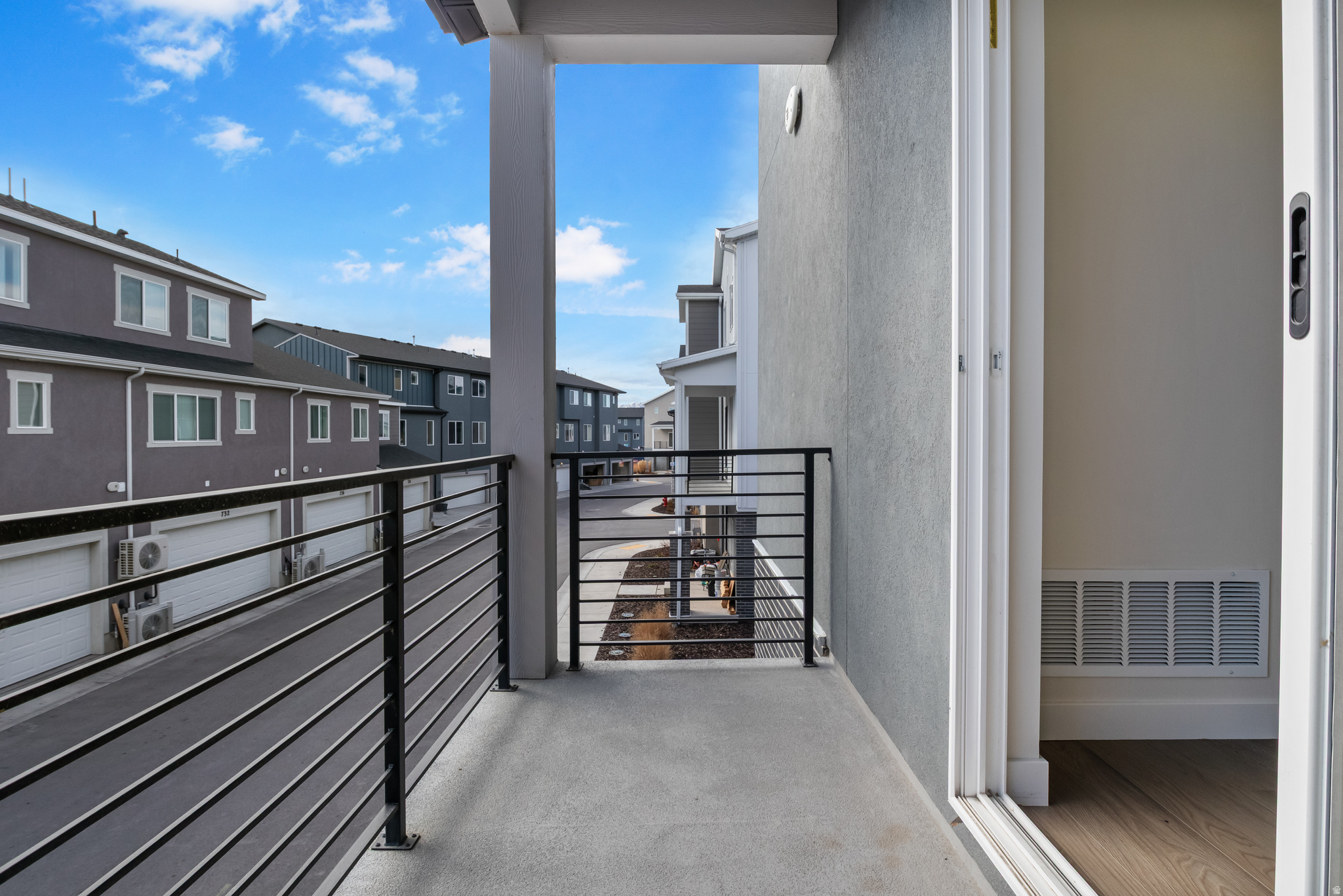 MEADOWBROOK - Residential