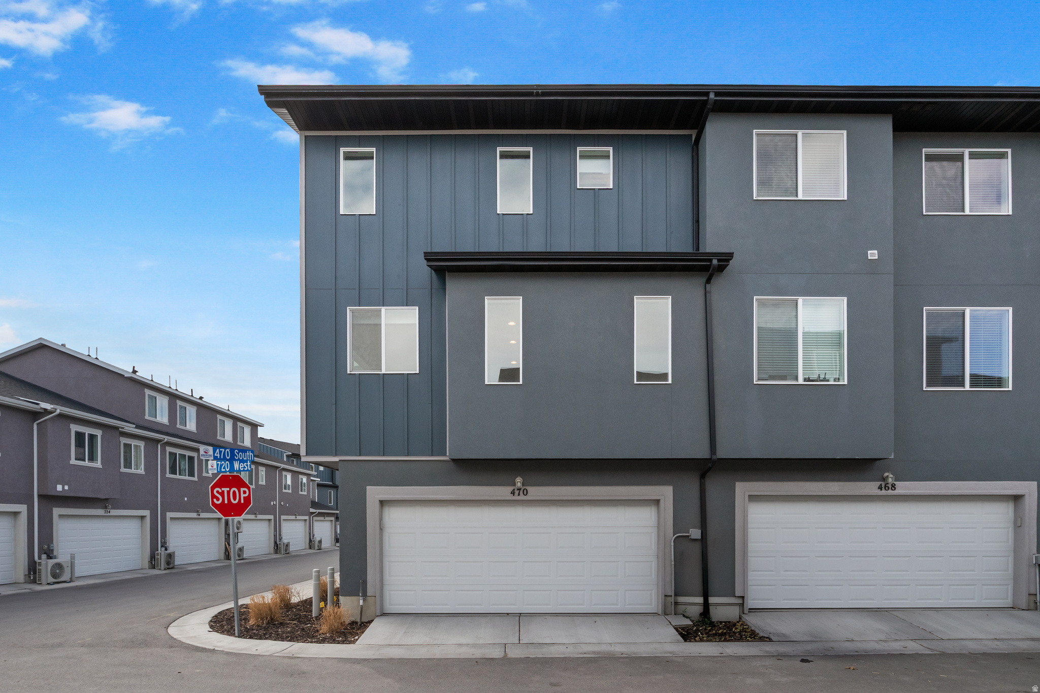 MEADOWBROOK - Residential