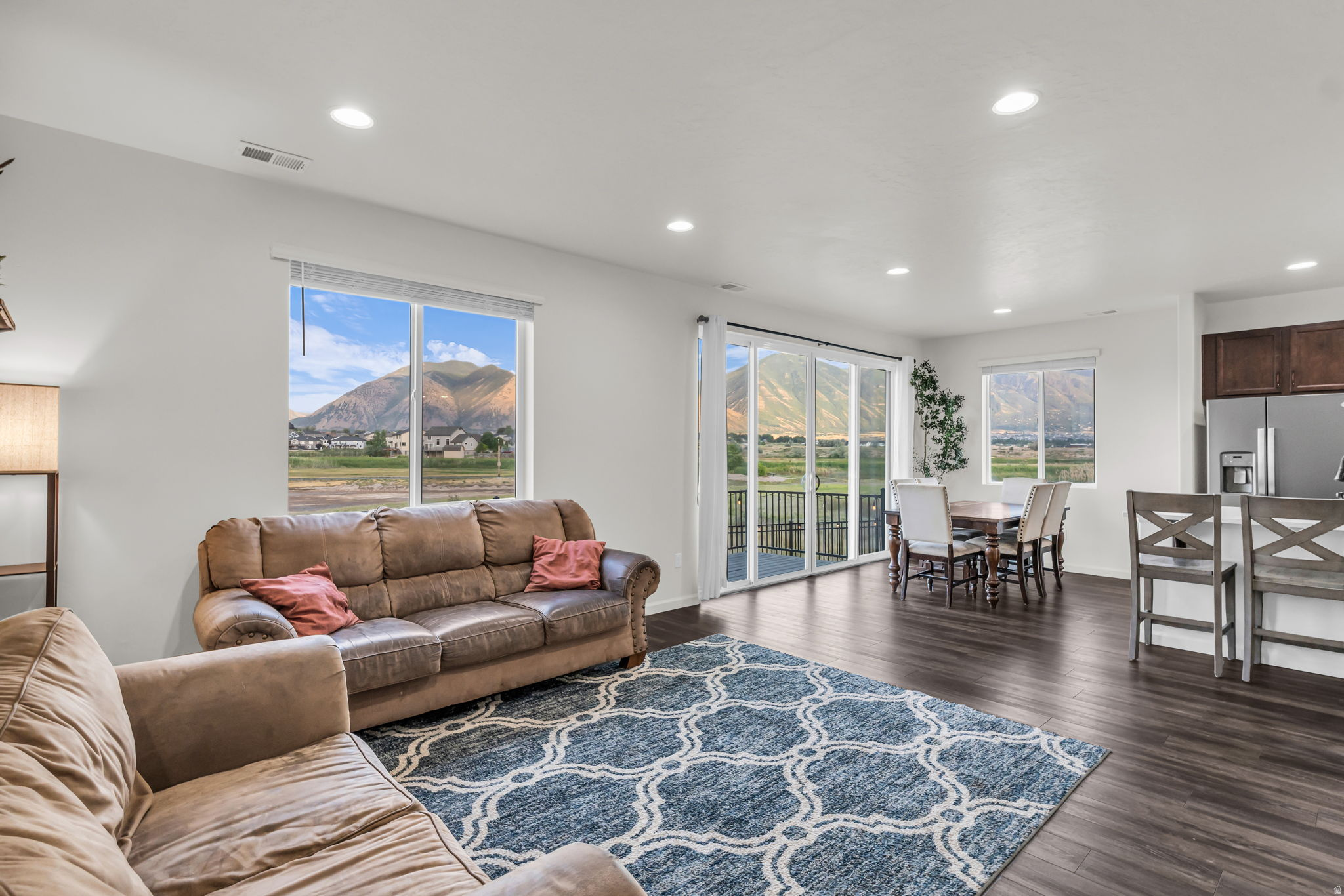 SALEM PARK - Residential