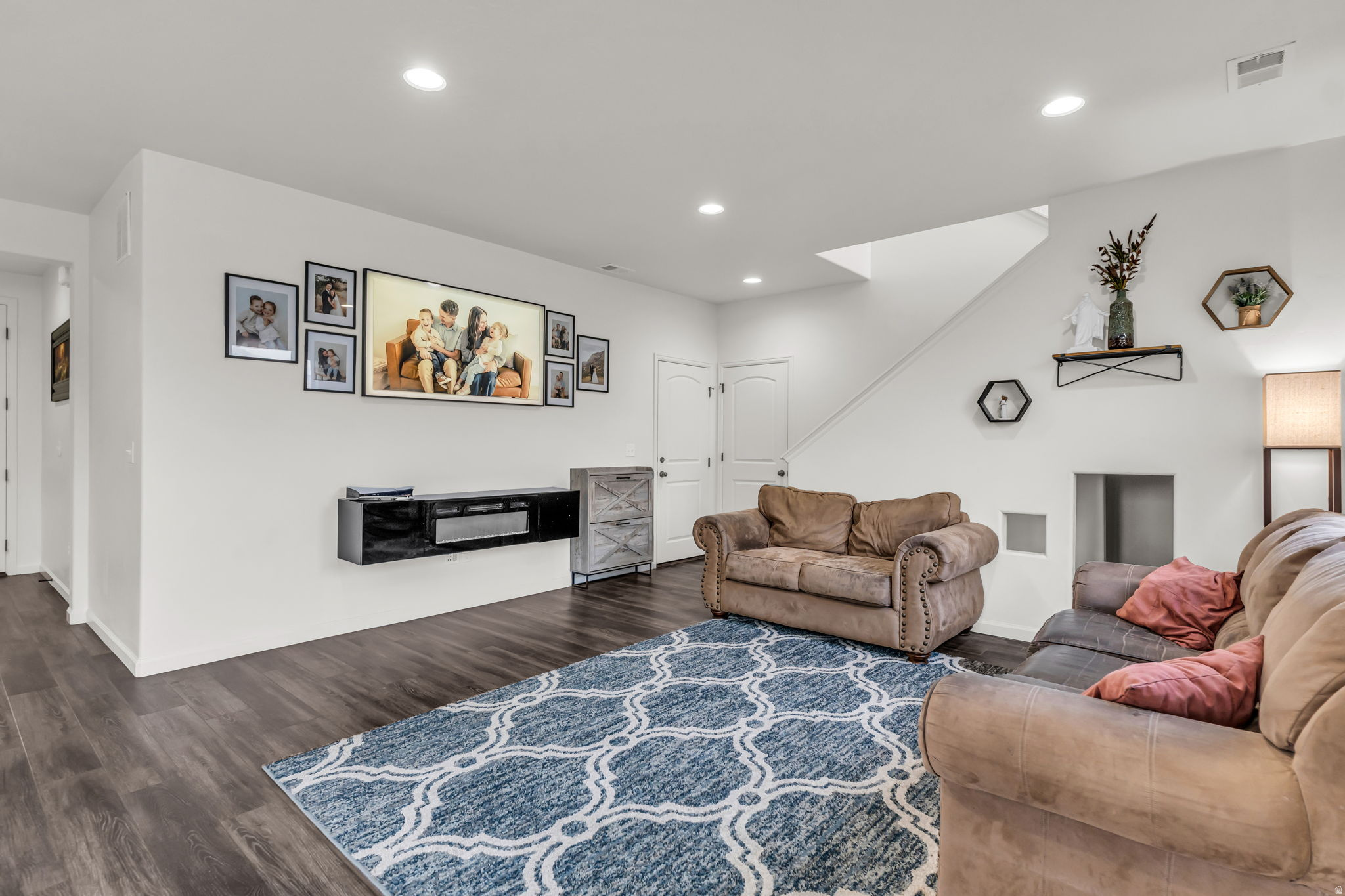 SALEM PARK - Residential