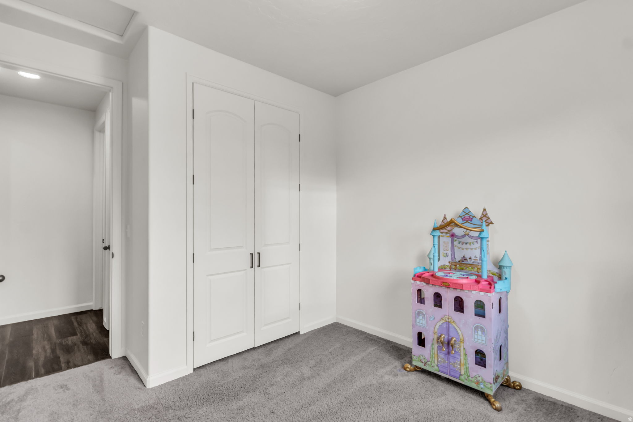 SALEM PARK - Residential