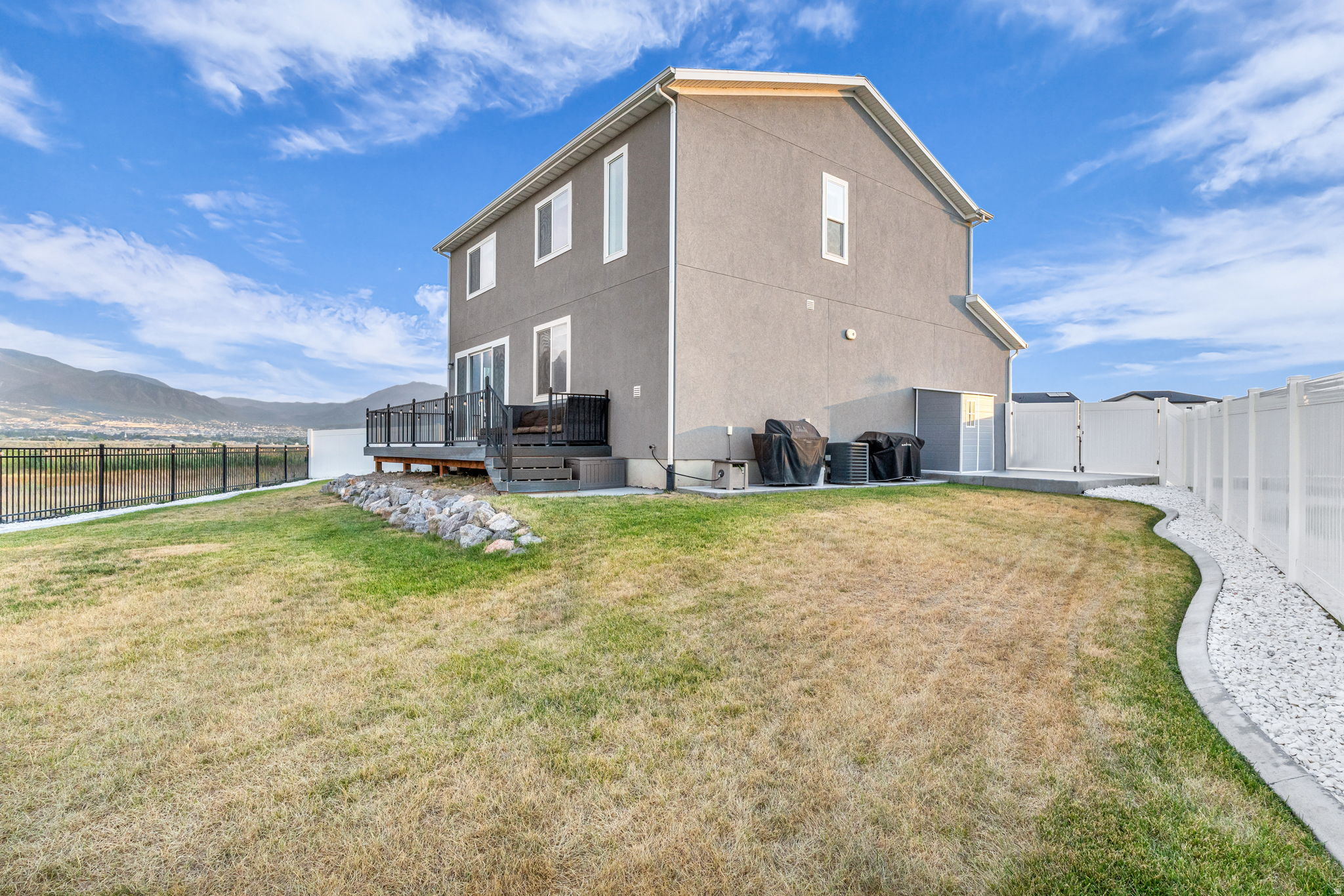SALEM PARK - Residential