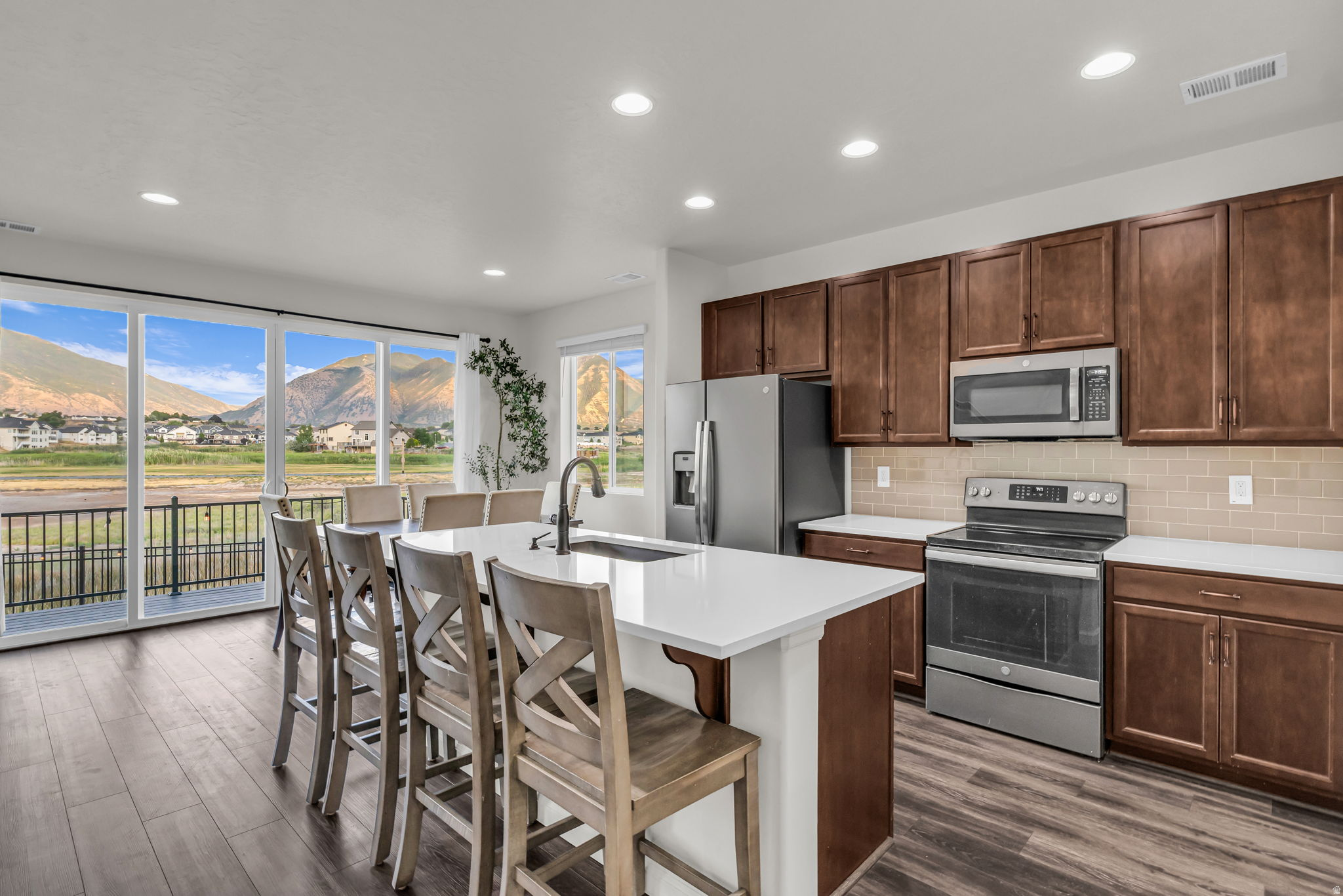 SALEM PARK - Residential