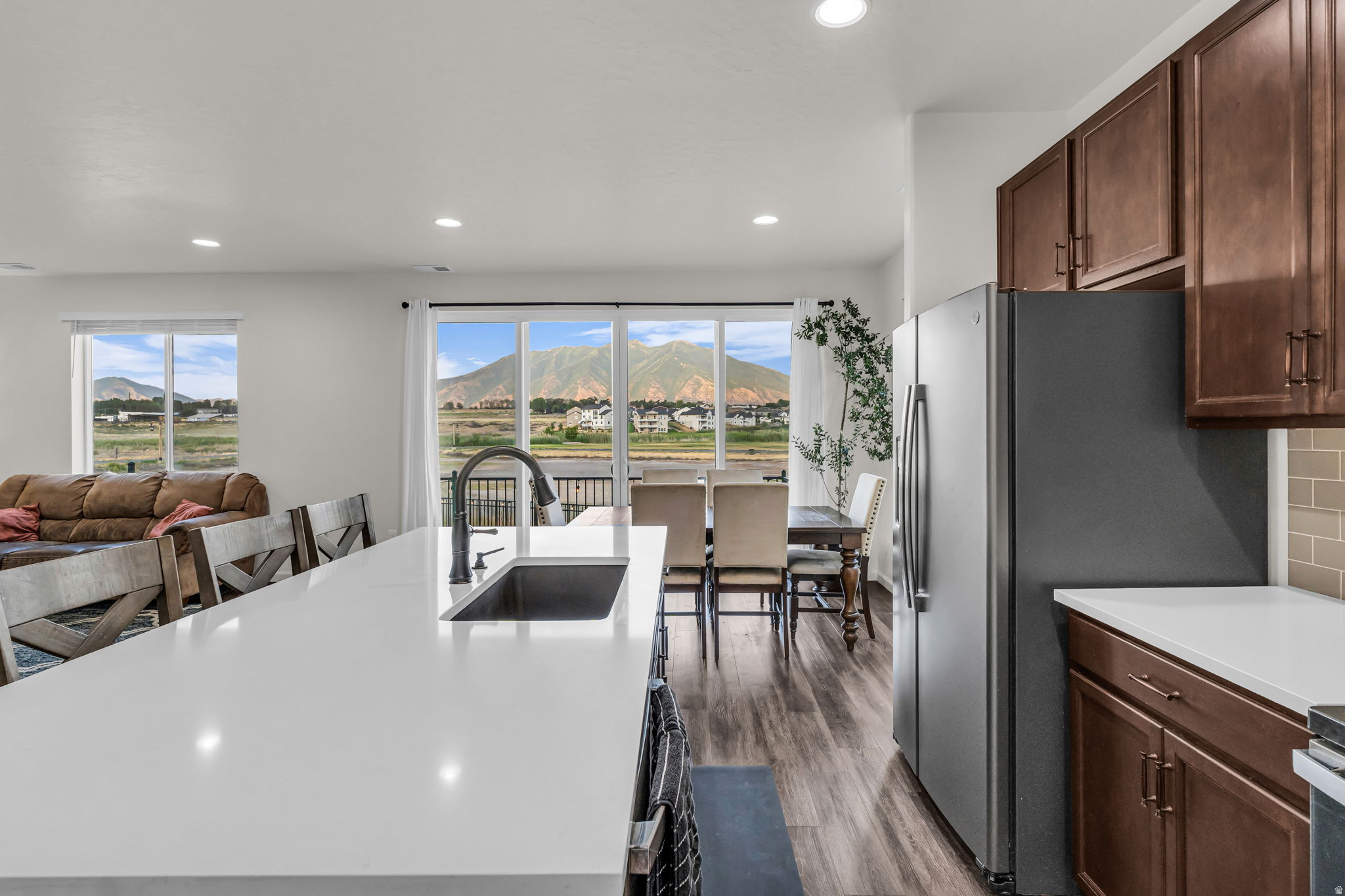 SALEM PARK - Residential