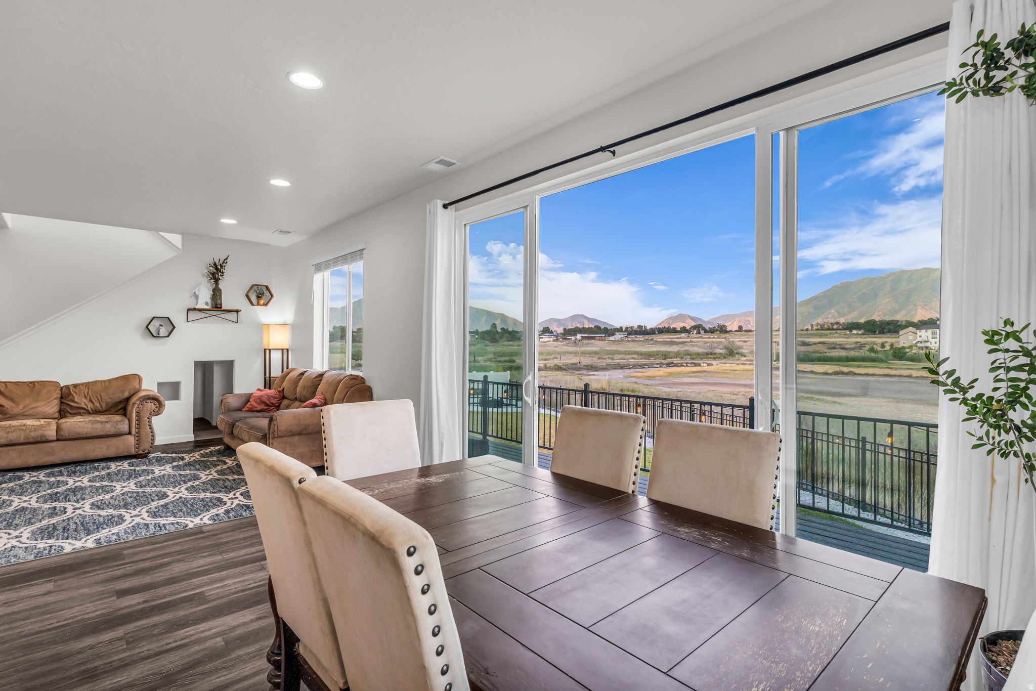 SALEM PARK - Residential