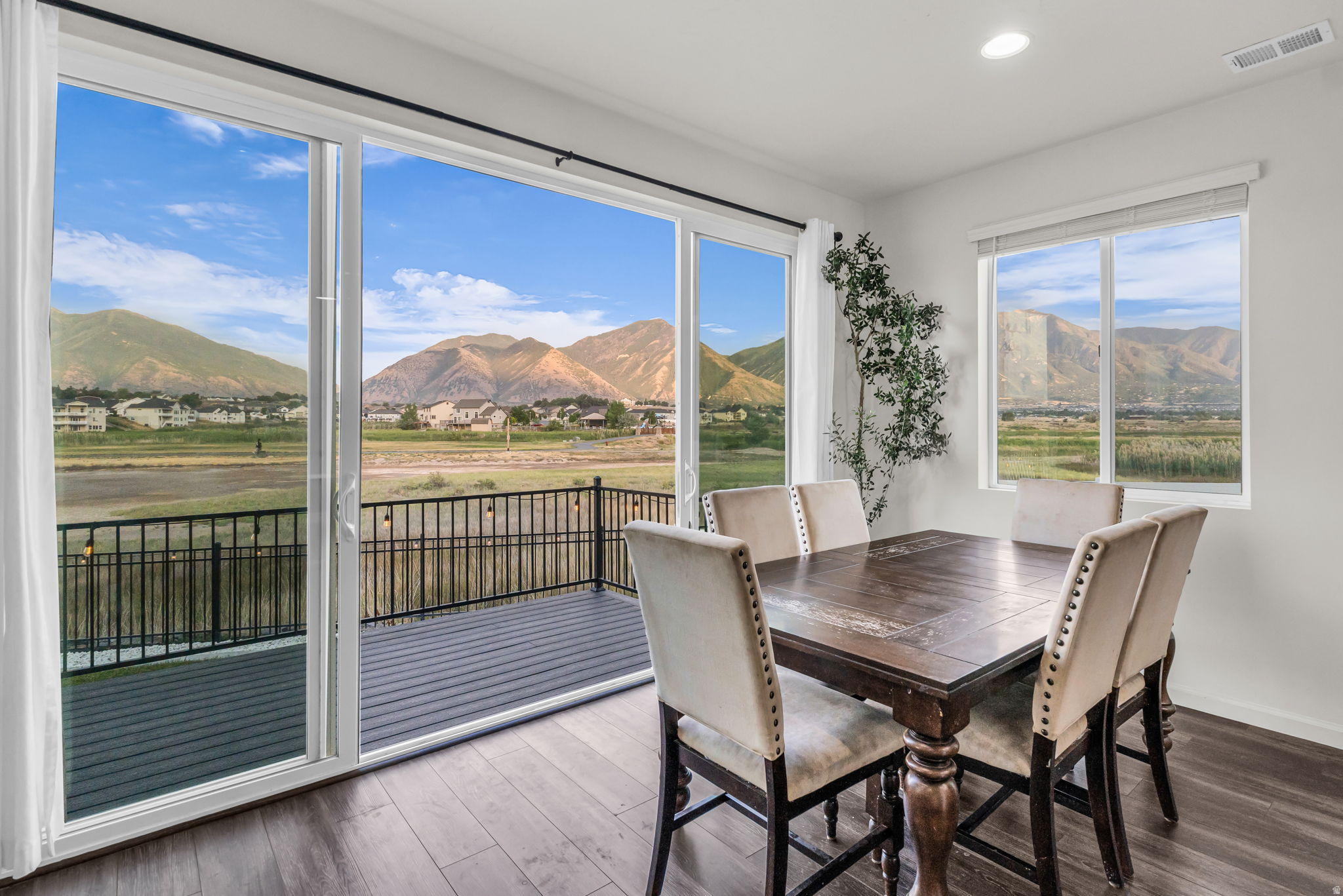 SALEM PARK - Residential
