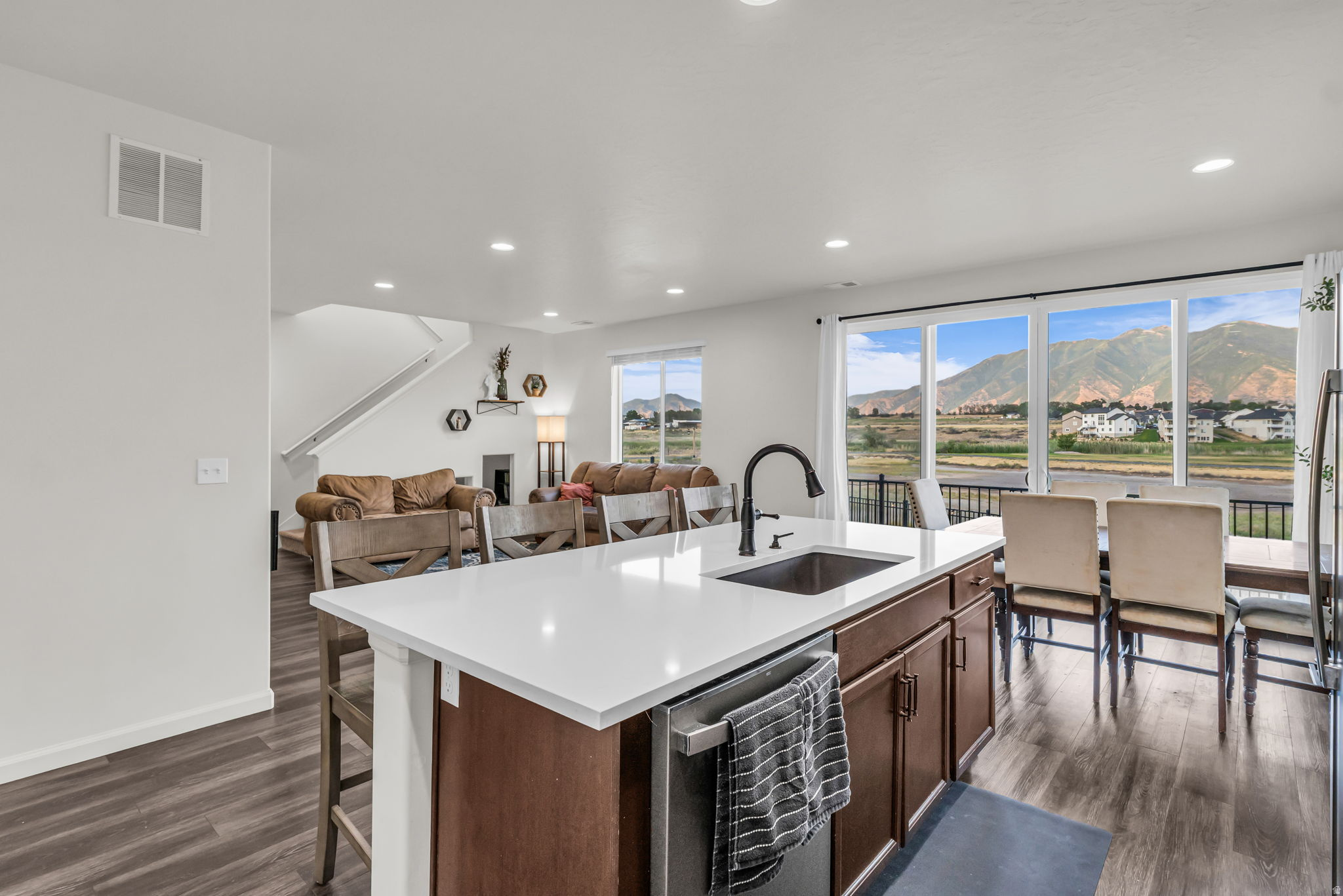 SALEM PARK - Residential