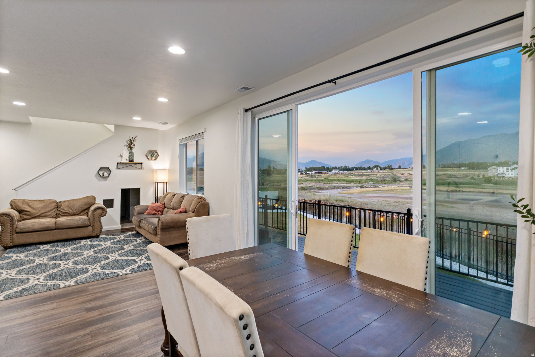 SALEM PARK - Residential