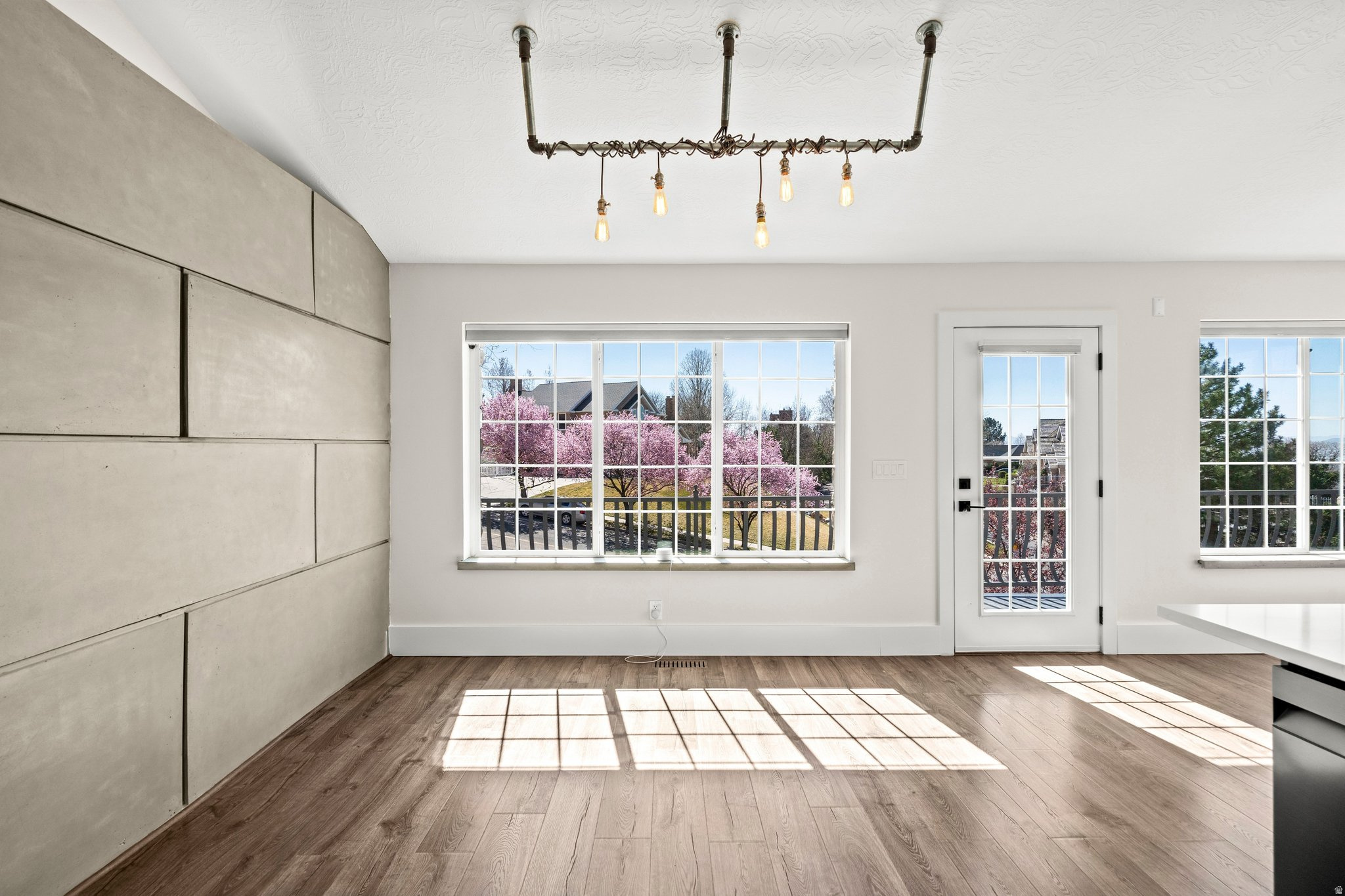 SHERWOOD HILLS - Residential
