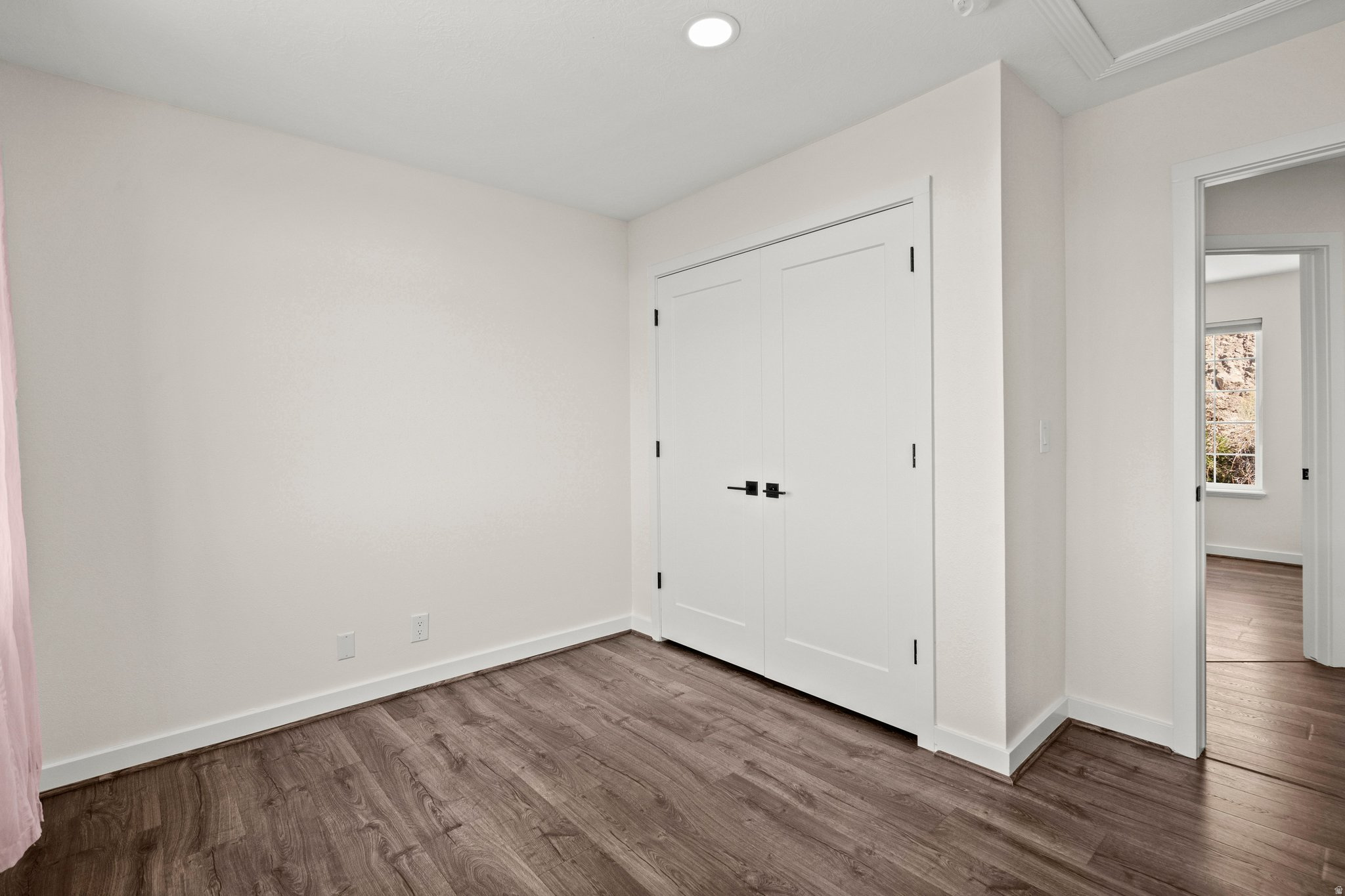 SHERWOOD HILLS - Residential