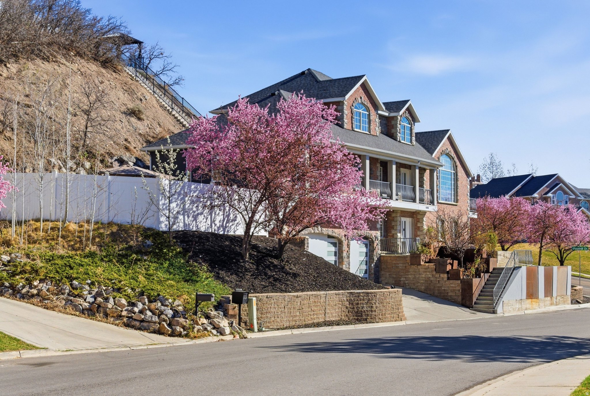 SHERWOOD HILLS - Residential