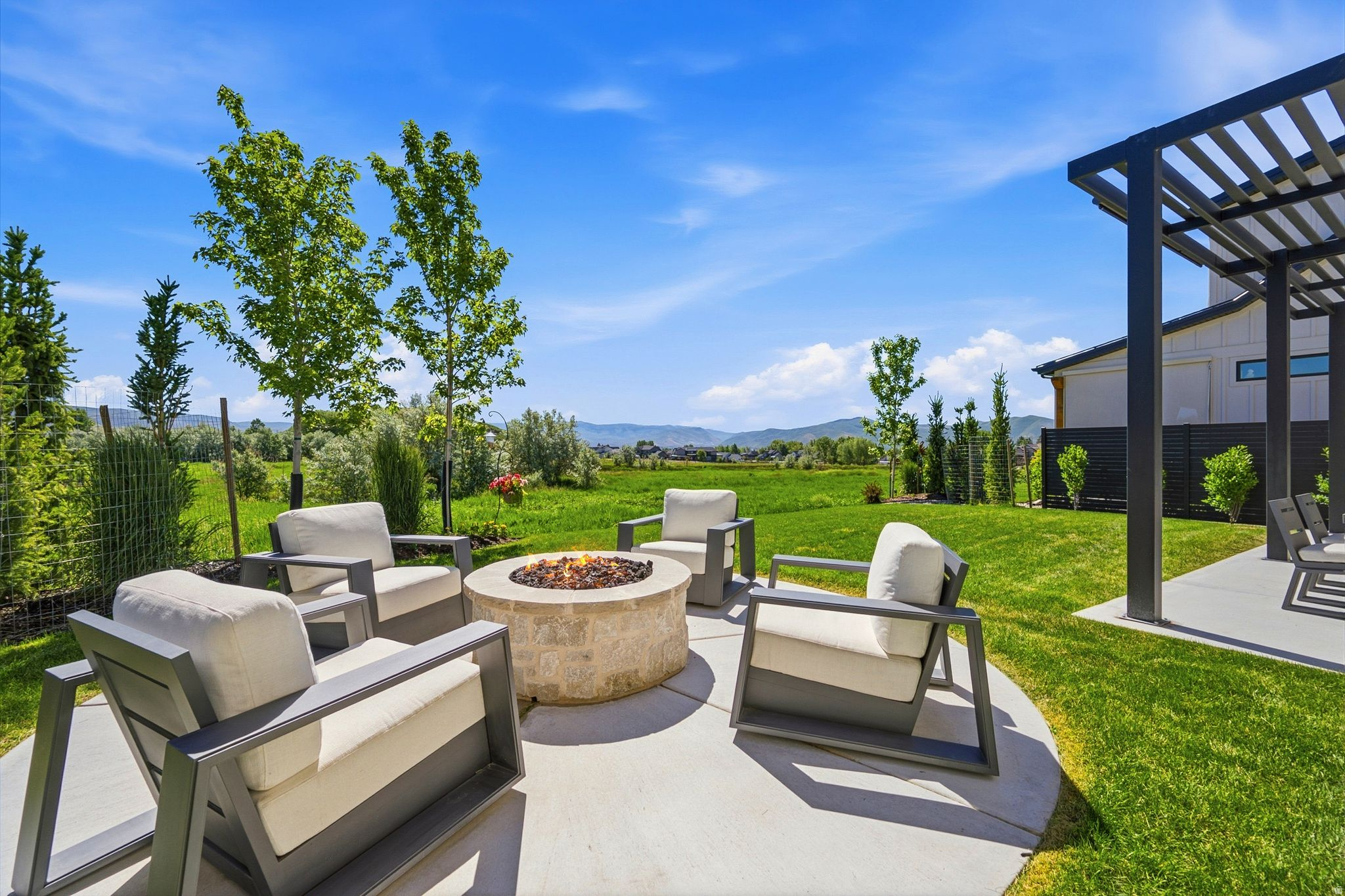 REMUND FARMS - Residential