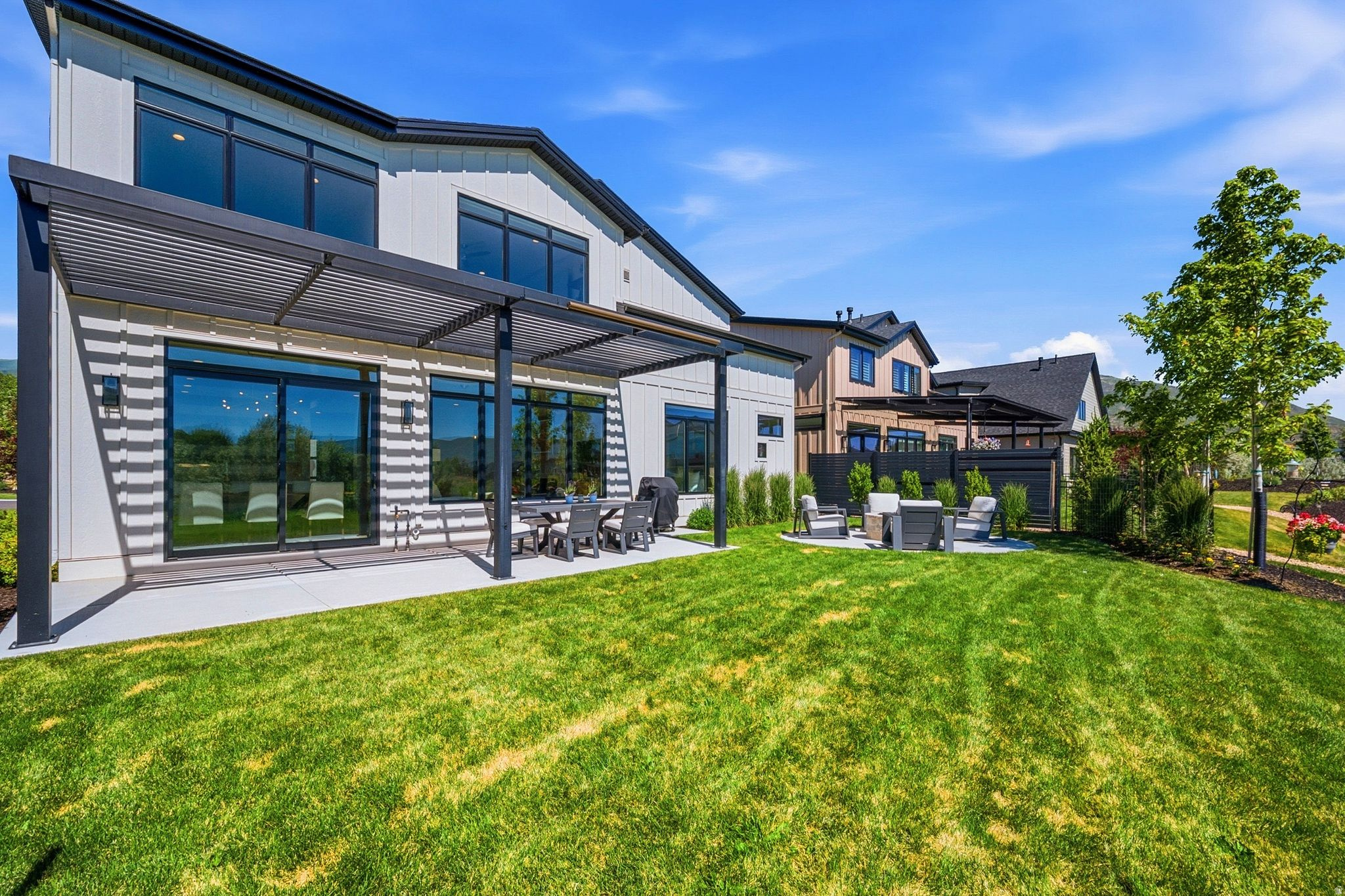 REMUND FARMS - Residential