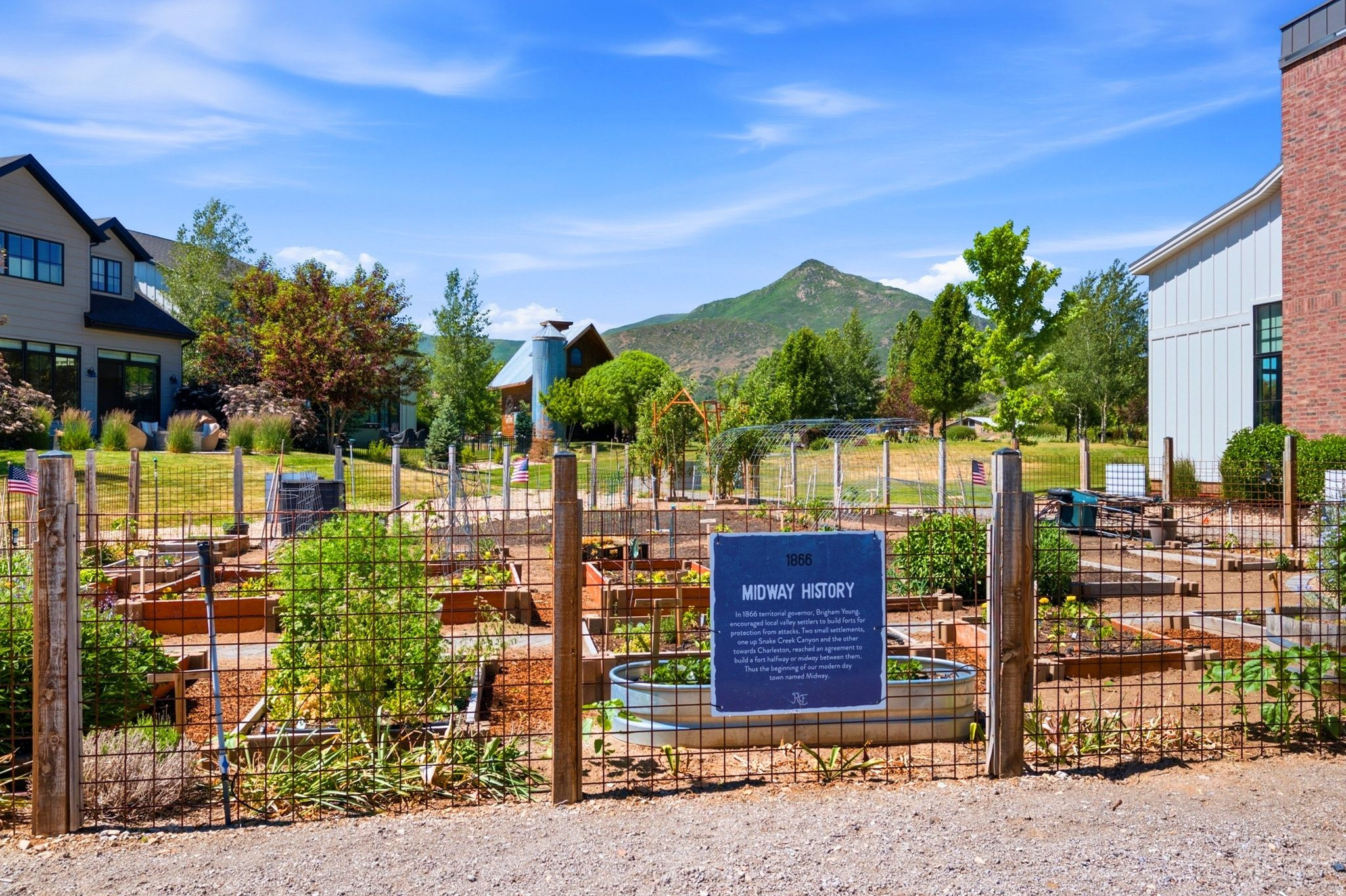 REMUND FARMS - Residential