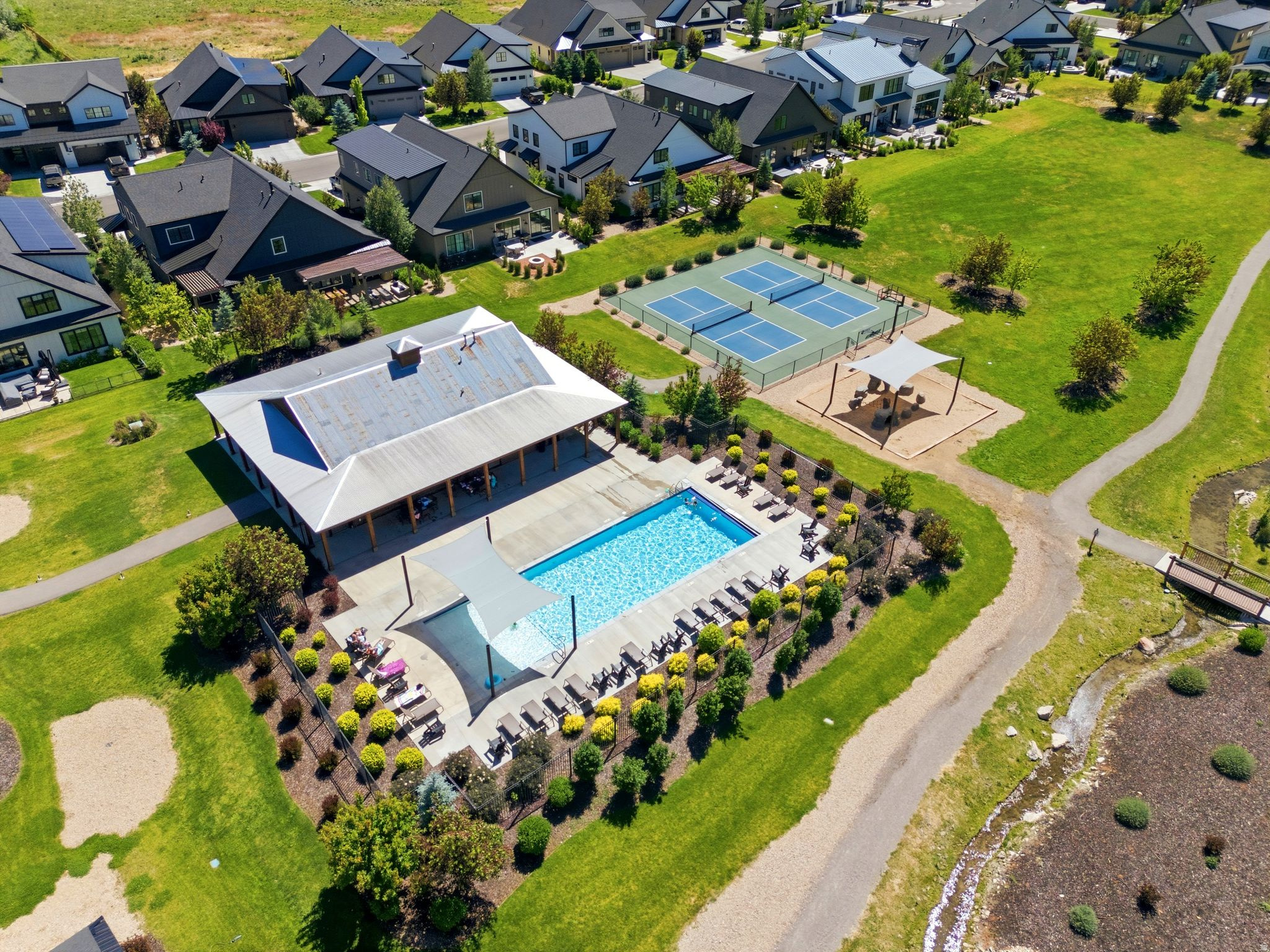 REMUND FARMS - Residential