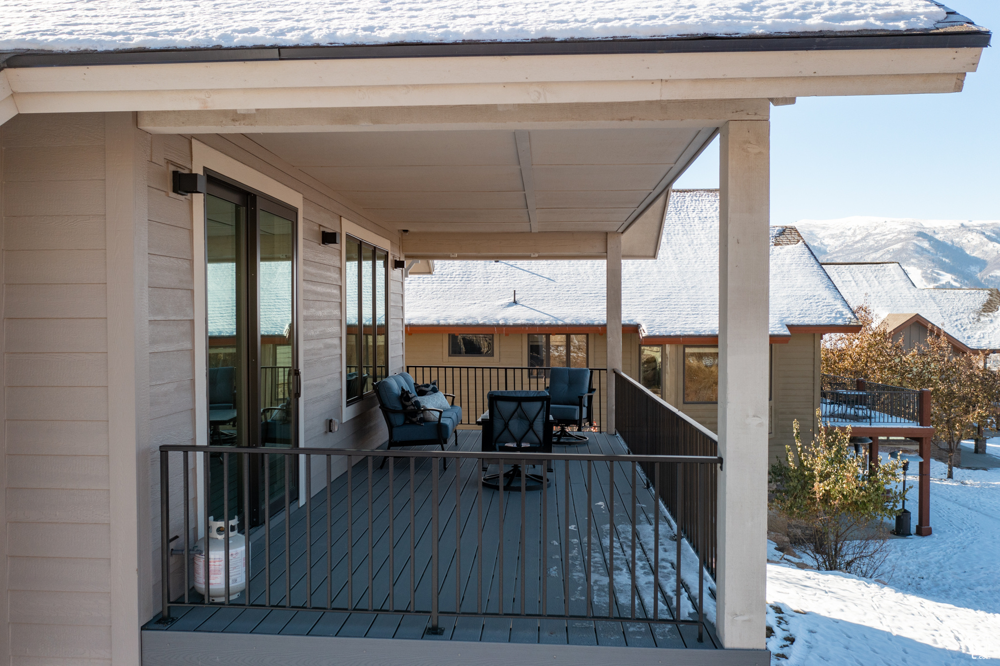 TRAPPERS RIDGE - Residential