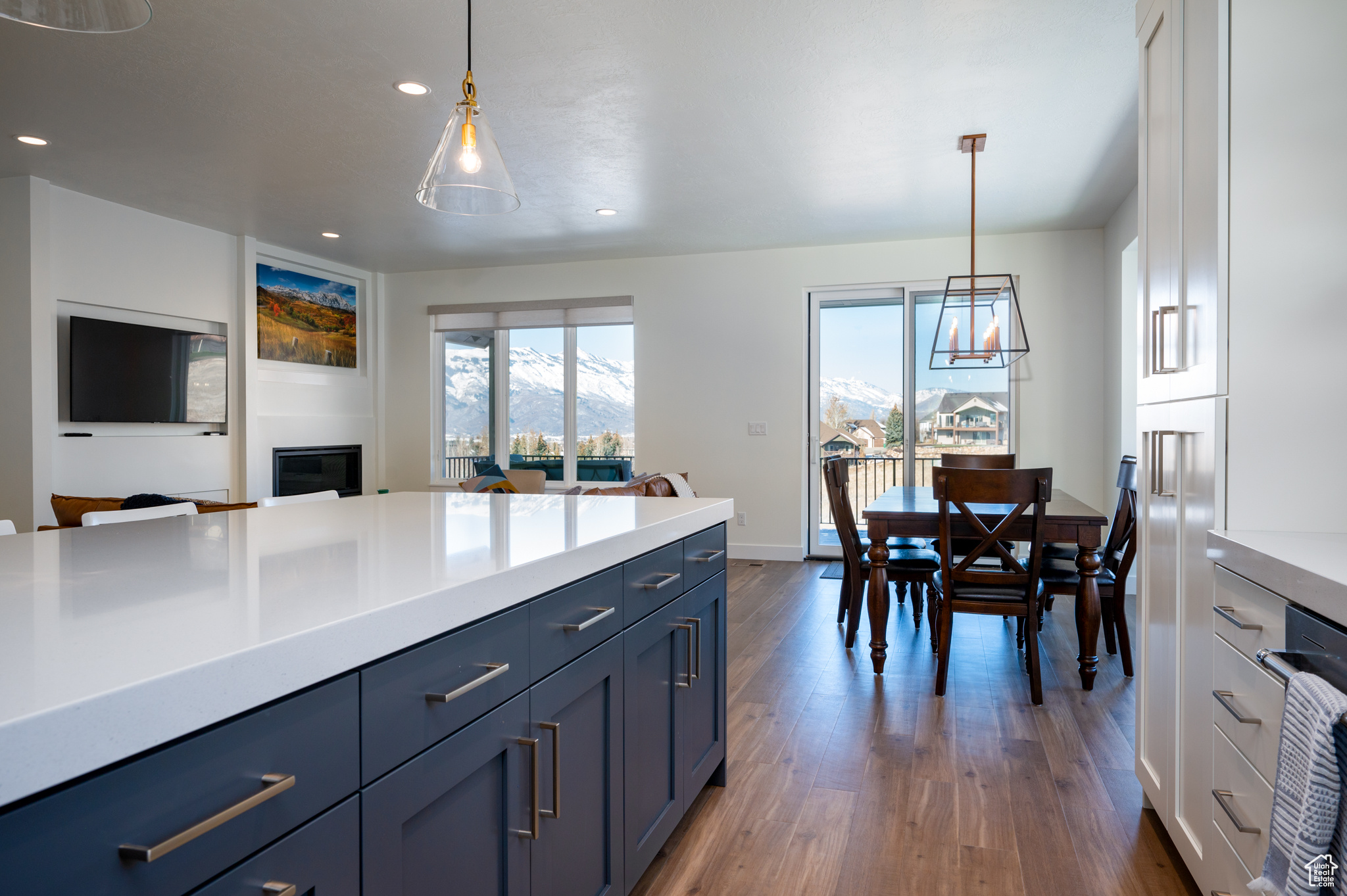 TRAPPERS RIDGE - Residential