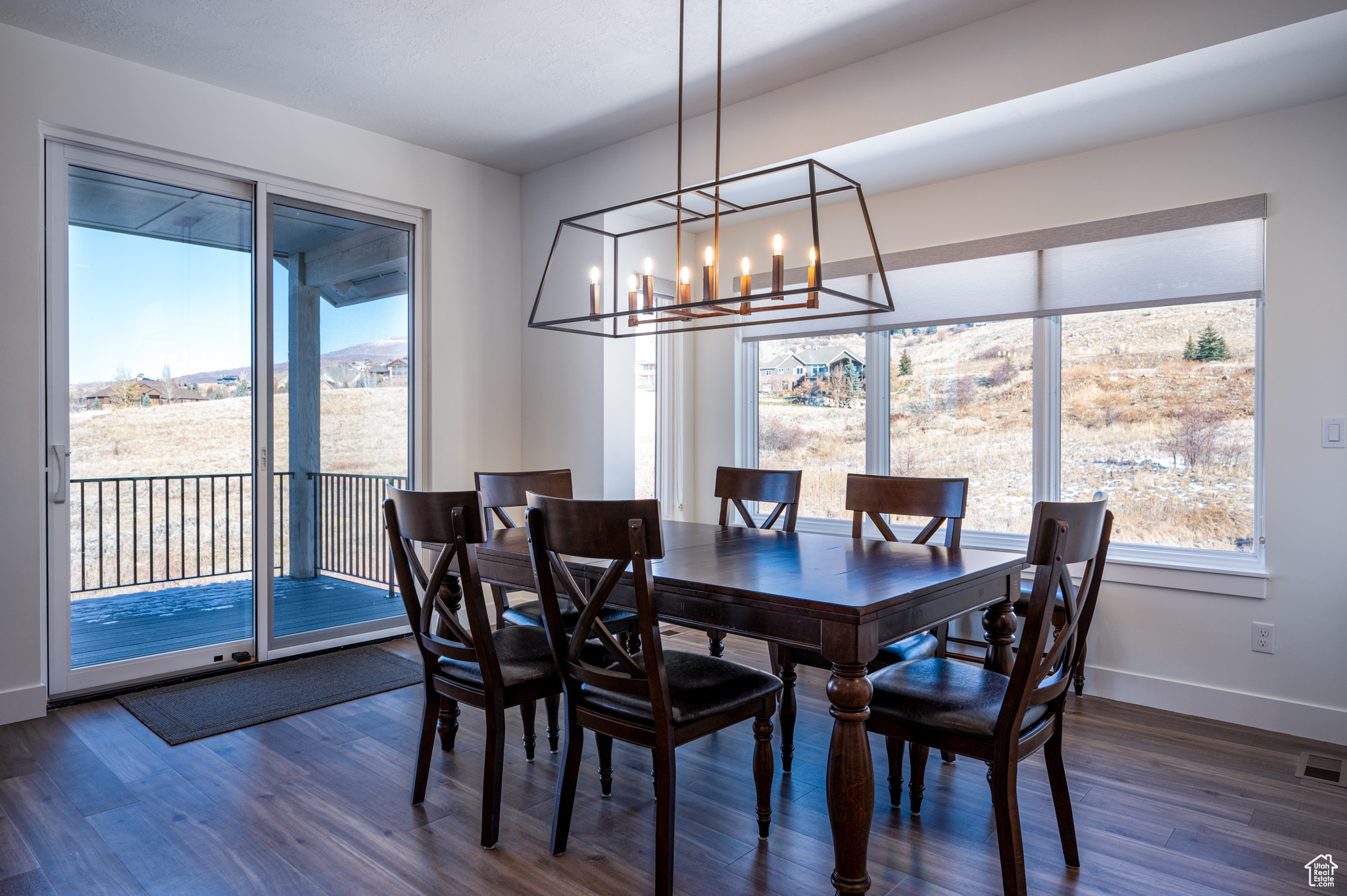TRAPPERS RIDGE - Residential