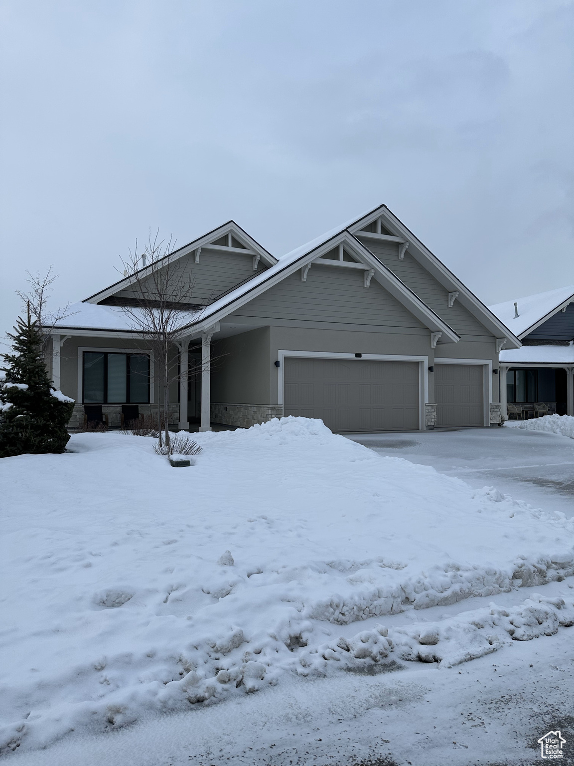 TRAPPERS RIDGE - Residential