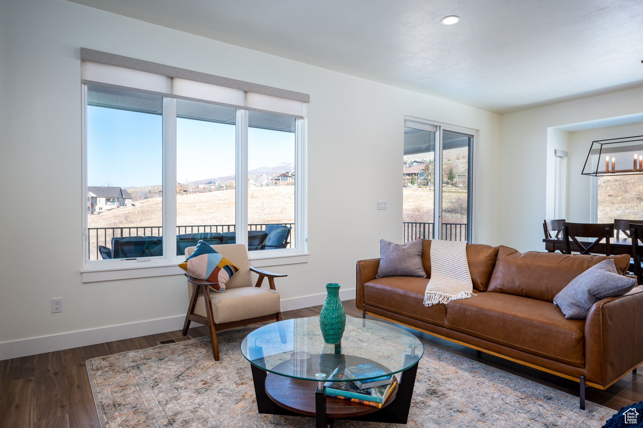 TRAPPERS RIDGE - Residential