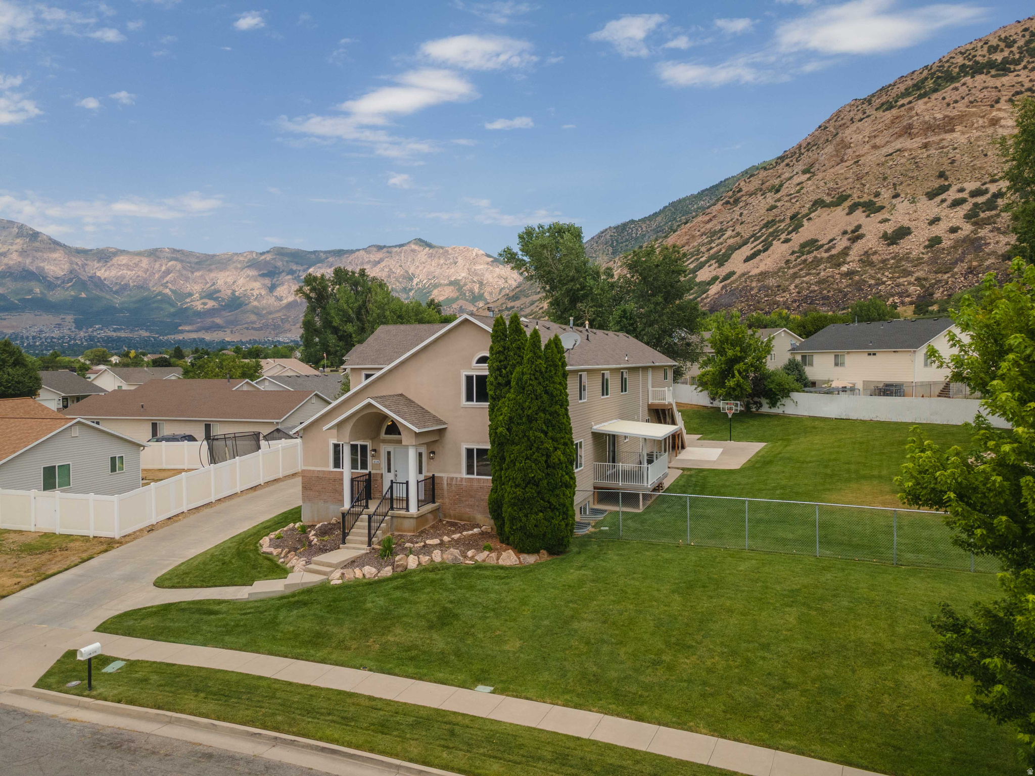 ASPEN HEIGHTS - Residential