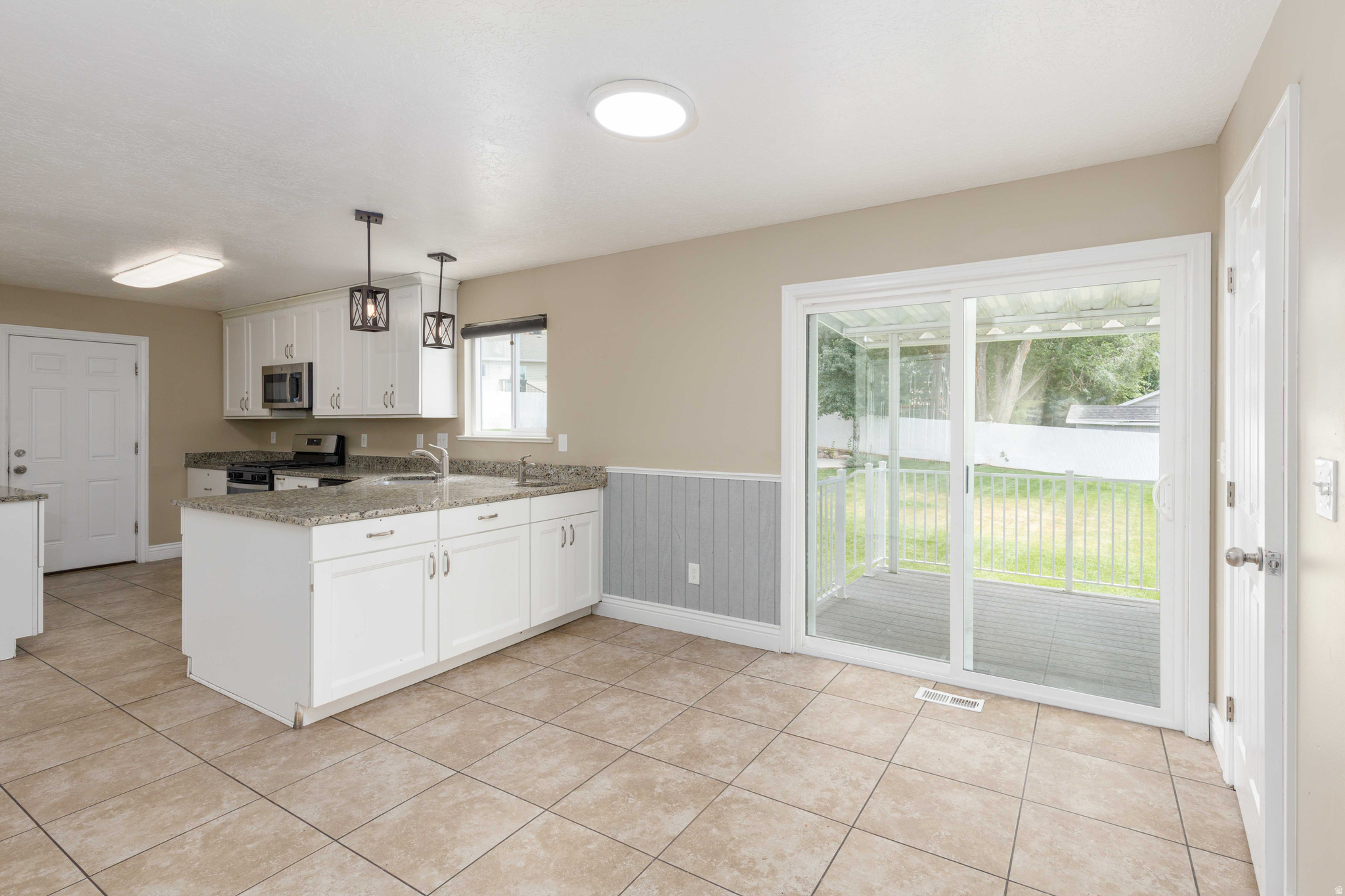 ASPEN HEIGHTS - Residential